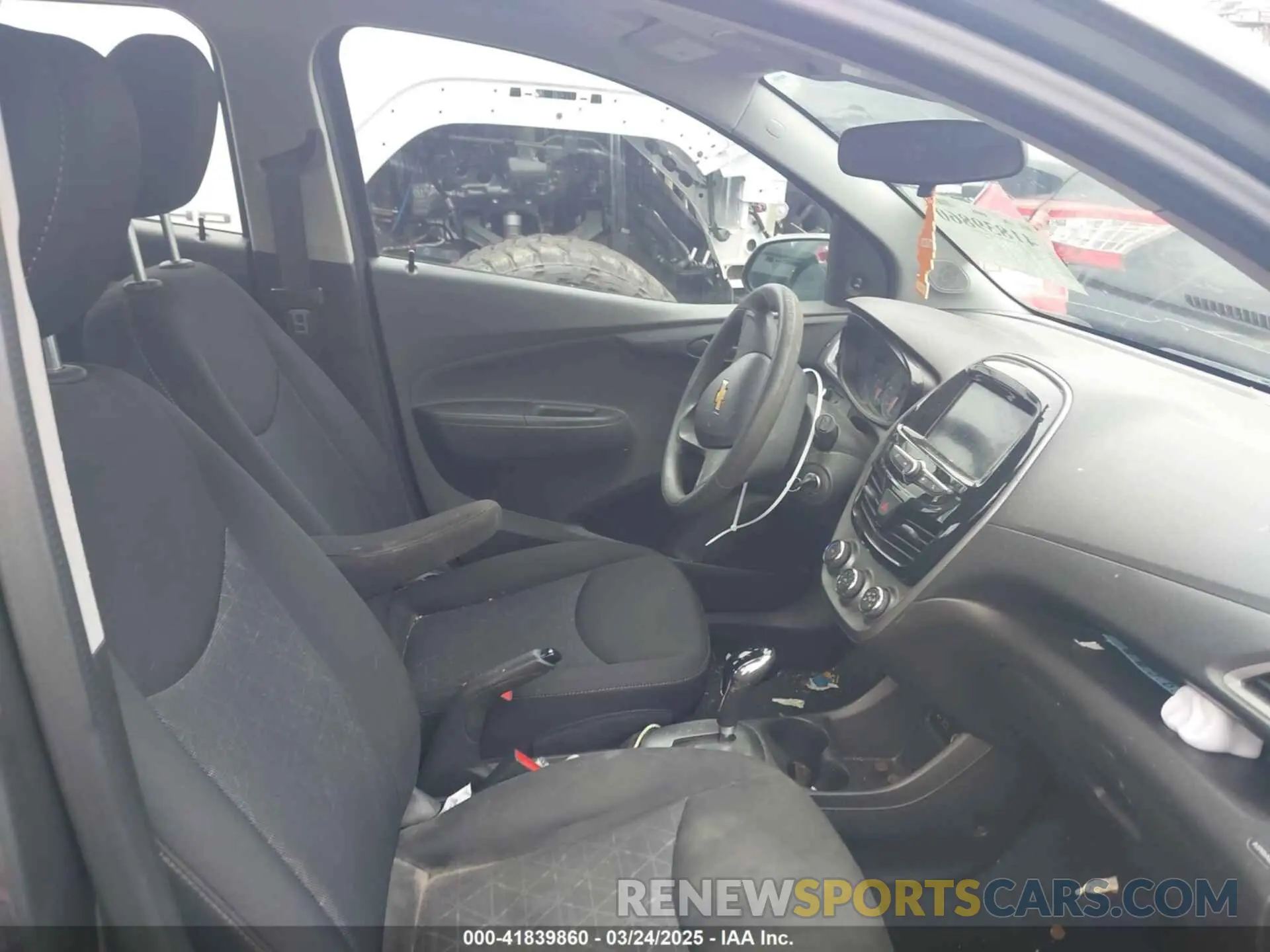 5 fotografías del automóvil dañado KL8CB6SA0LC429358 CHEVROLET SPARK 2020