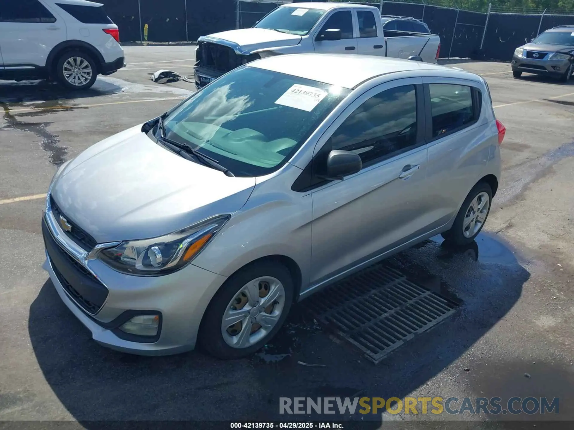 2 fotografías del automóvil dañado KL8CB6SA1LC405148 CHEVROLET SPARK 2020