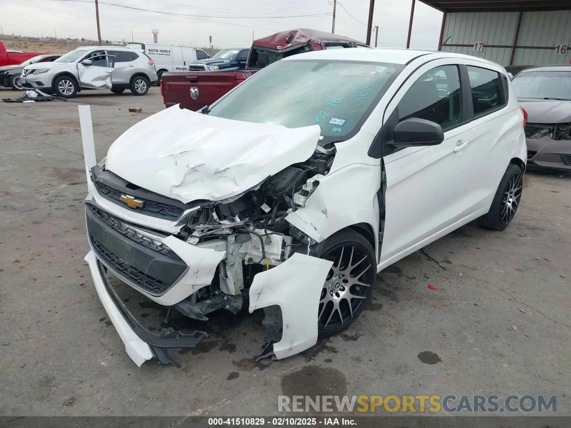 2 fotografías del automóvil dañado KL8CB6SA1LC410138 CHEVROLET SPARK 2020