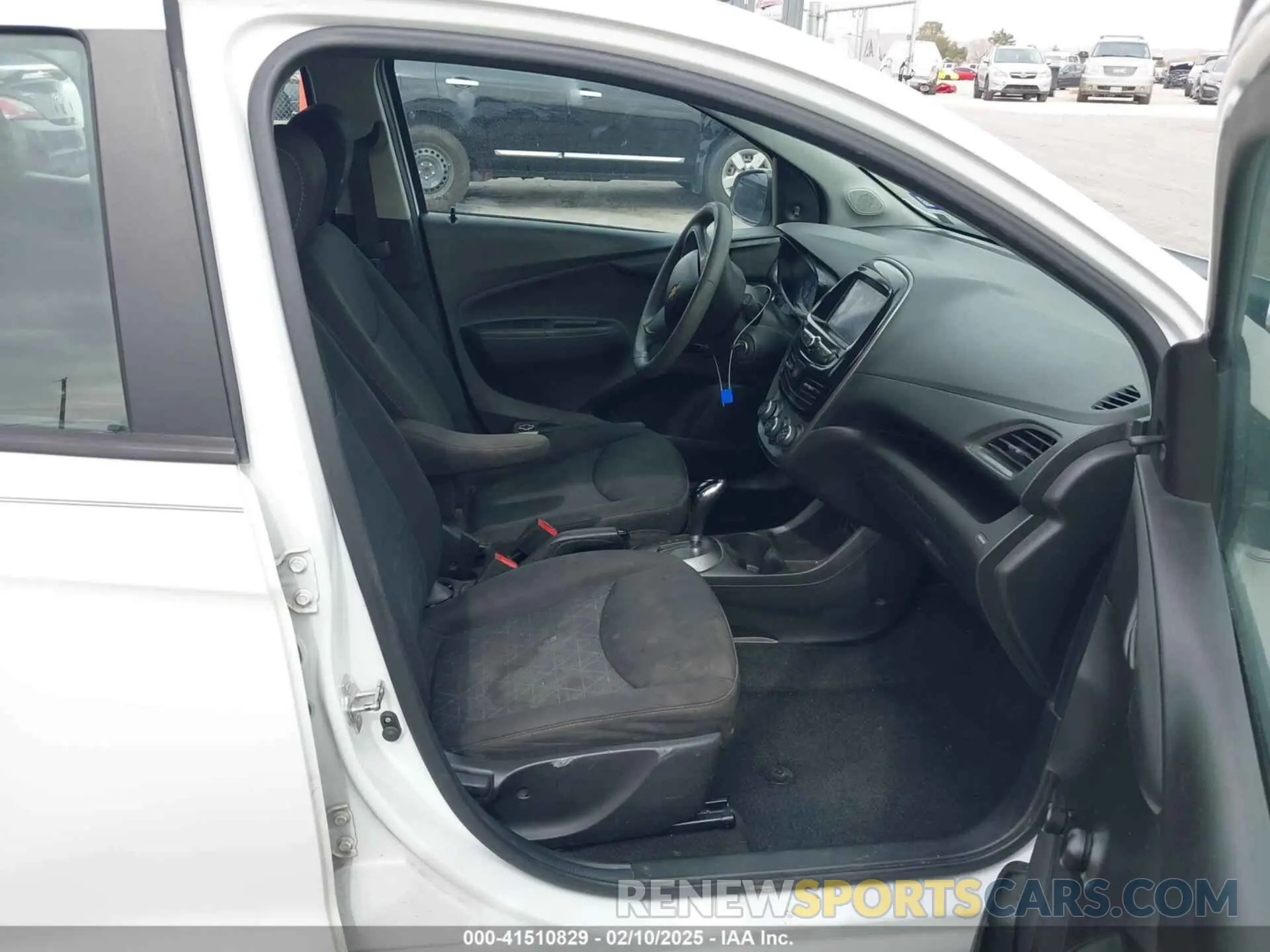 5 fotografías del automóvil dañado KL8CB6SA1LC410138 CHEVROLET SPARK 2020