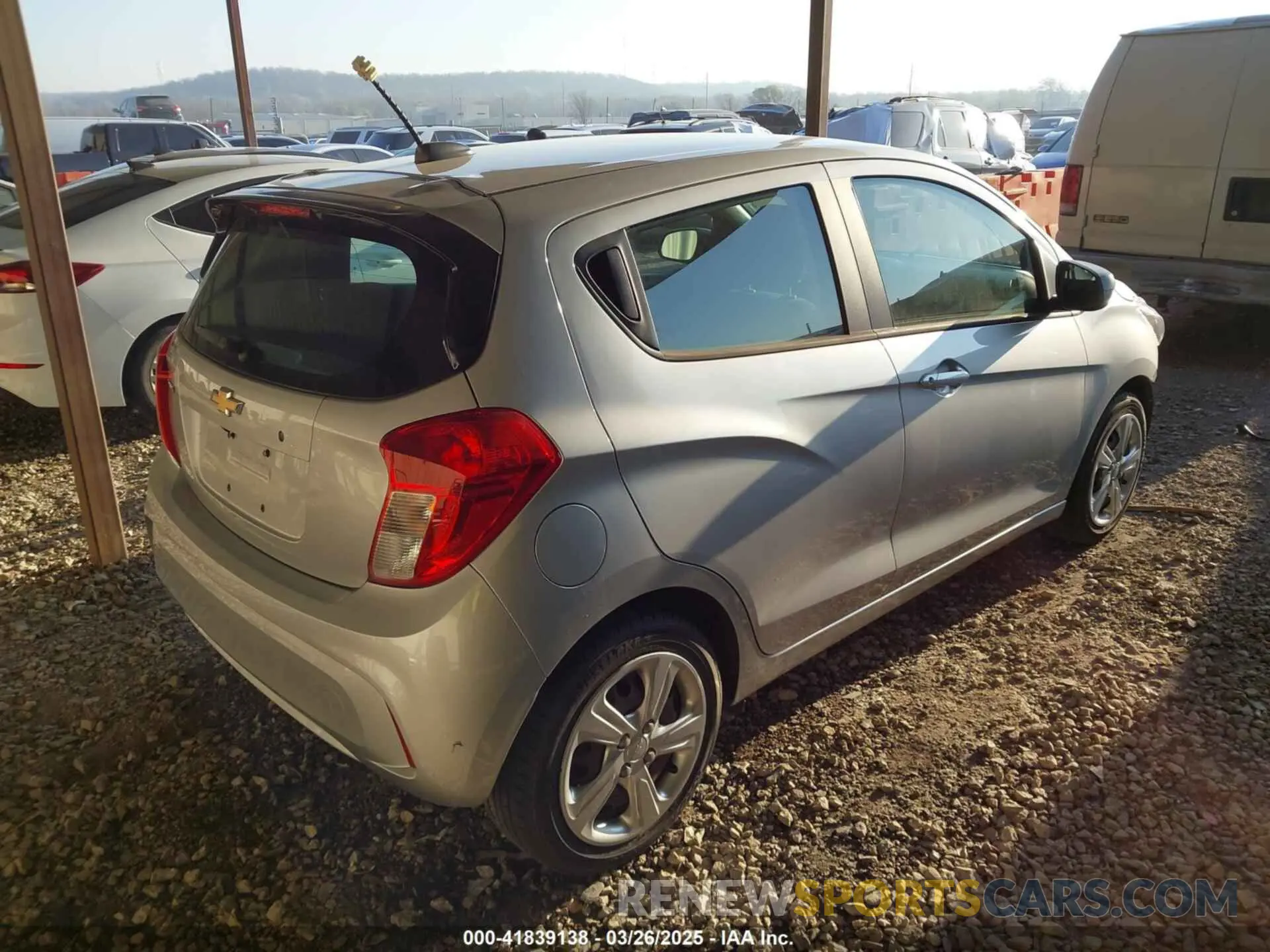 4 fotografías del automóvil dañado KL8CB6SA1LC411547 CHEVROLET SPARK 2020