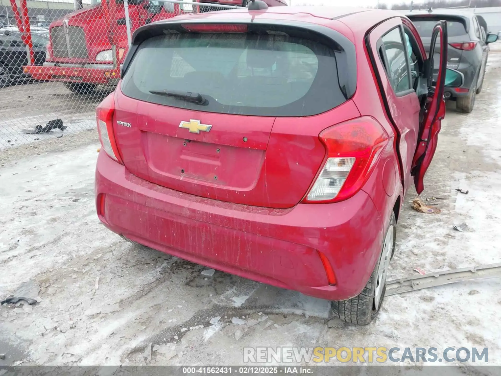 4 fotografías del automóvil dañado KL8CB6SA1LC420782 CHEVROLET SPARK 2020