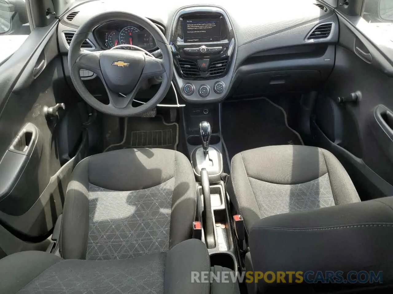 8 fotografías del automóvil dañado KL8CB6SA1LC423844 CHEVROLET SPARK 2020