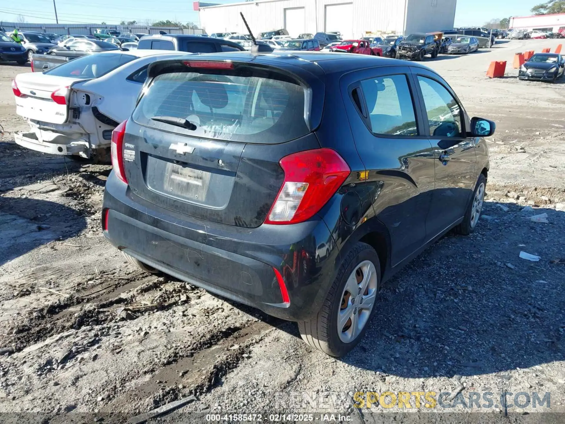 3 fotografías del automóvil dañado KL8CB6SA1LC464782 CHEVROLET SPARK 2020