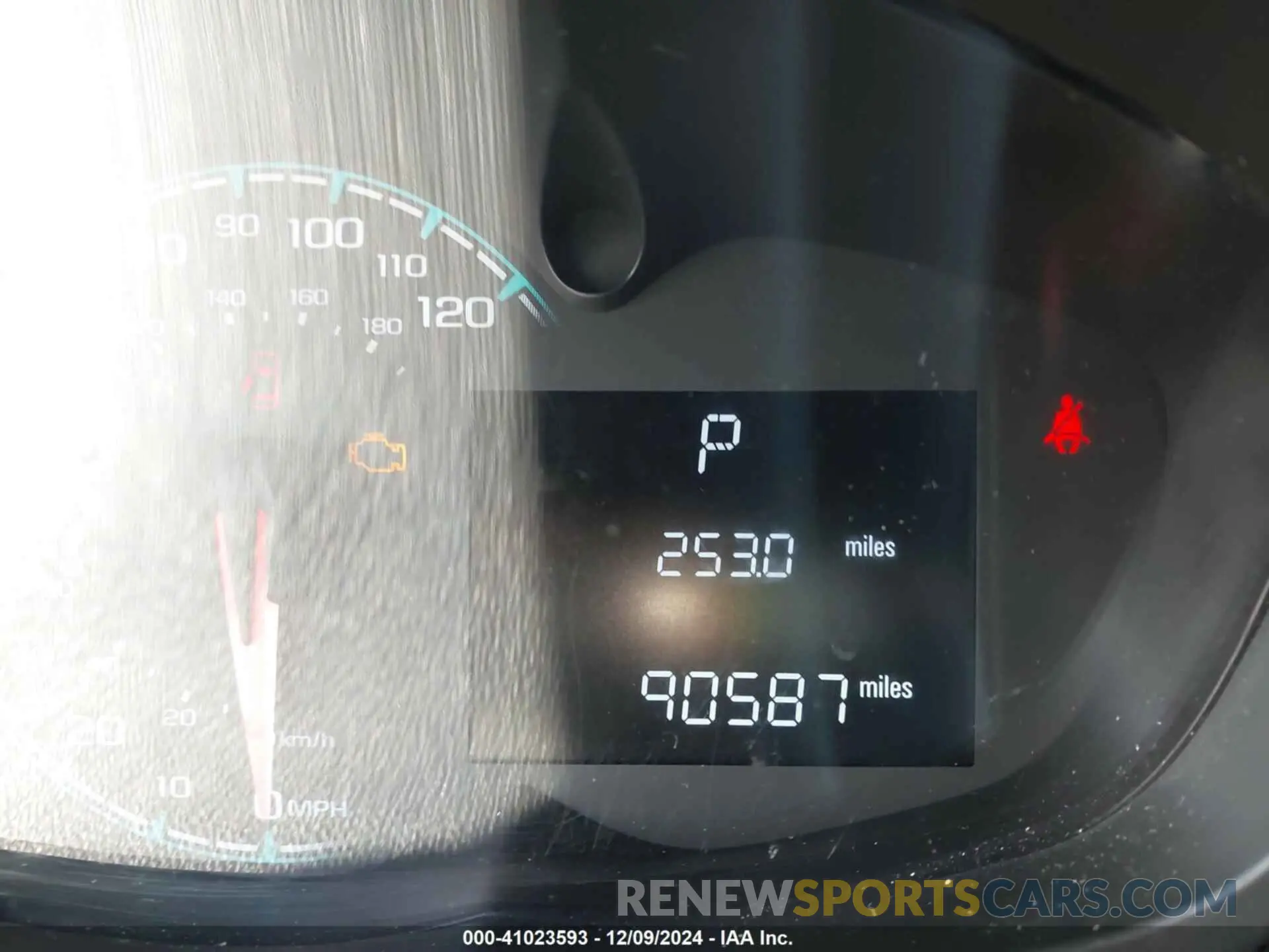 15 fotografías del automóvil dañado KL8CB6SA2LC410357 CHEVROLET SPARK 2020