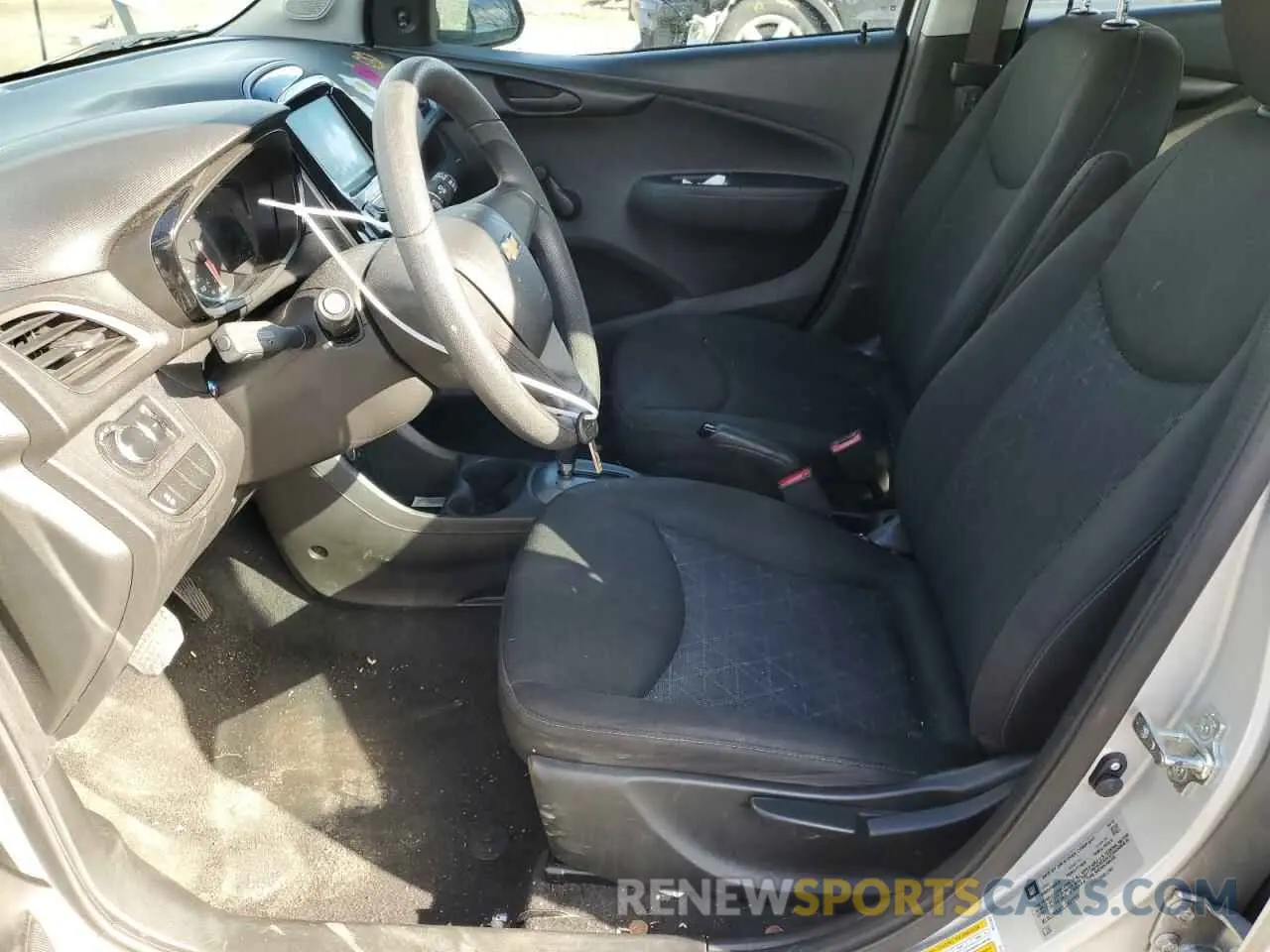 7 fotografías del automóvil dañado KL8CB6SA3LC421089 CHEVROLET SPARK 2020