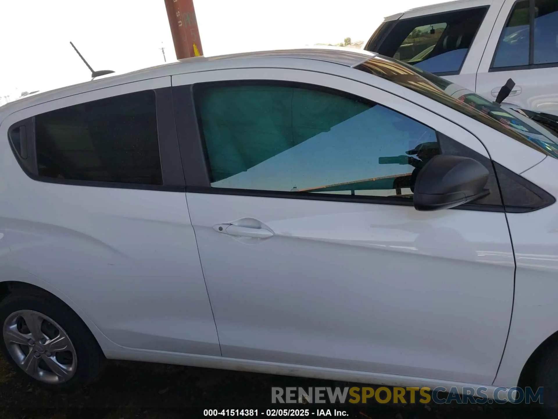13 fotografías del automóvil dañado KL8CB6SA3LC446106 CHEVROLET SPARK 2020