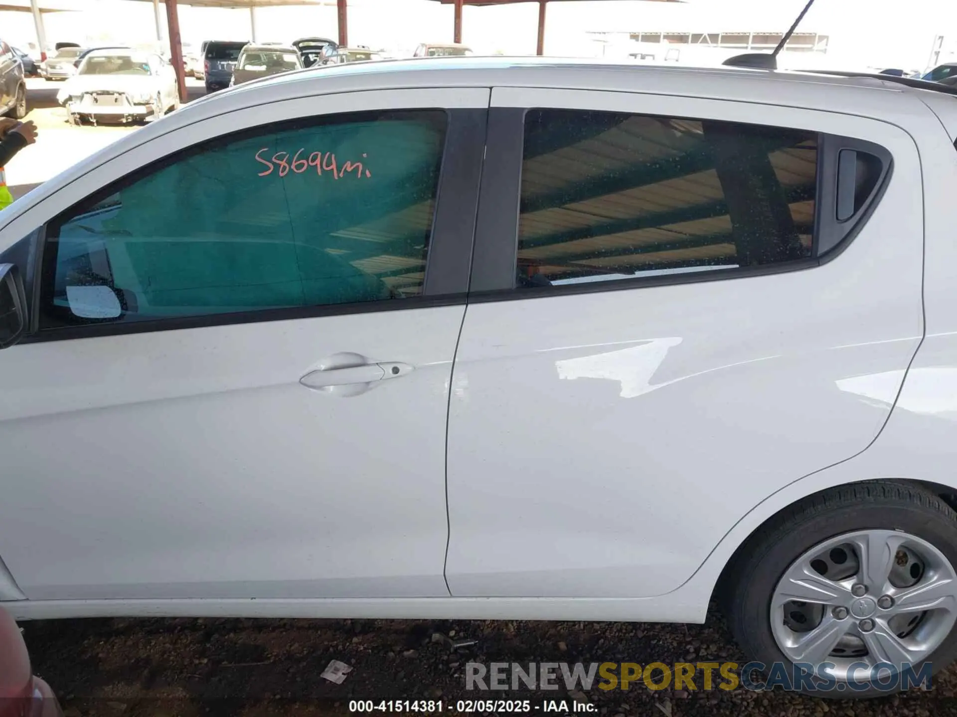 14 fotografías del automóvil dañado KL8CB6SA3LC446106 CHEVROLET SPARK 2020