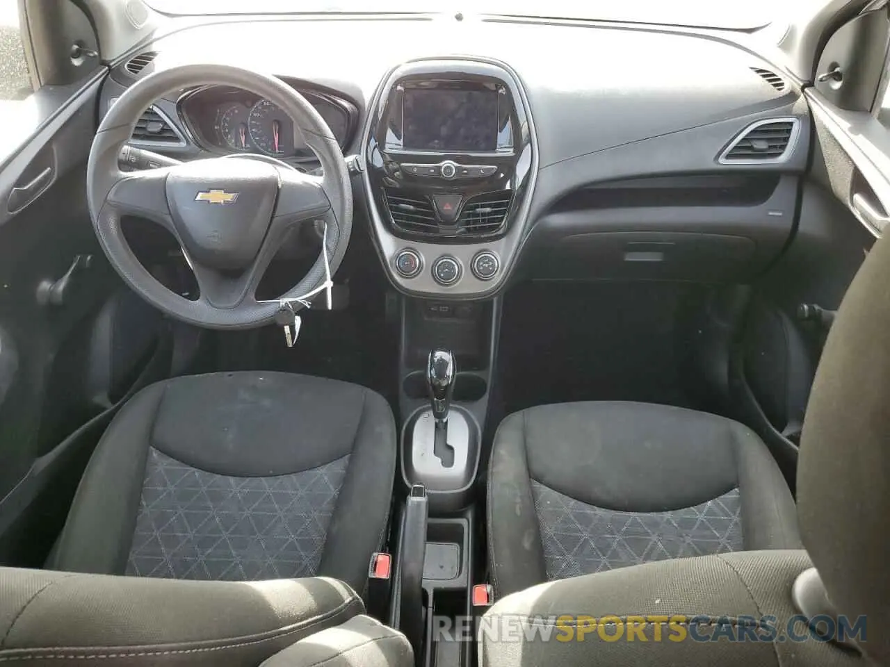 8 fotografías del automóvil dañado KL8CB6SA3LC472785 CHEVROLET SPARK 2020