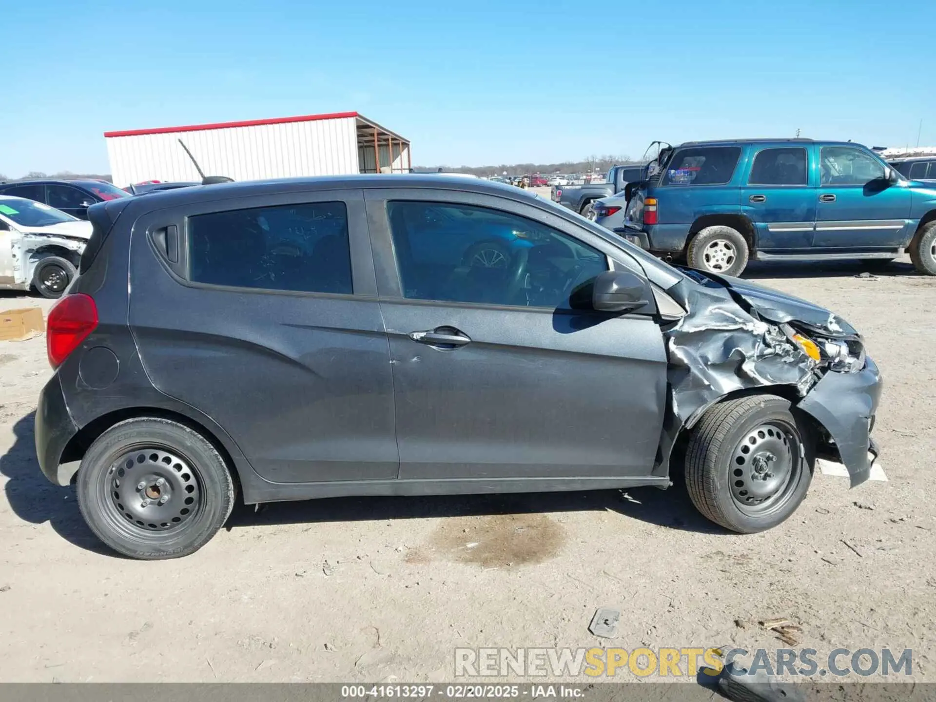 13 fotografías del automóvil dañado KL8CB6SA3LC474441 CHEVROLET SPARK 2020