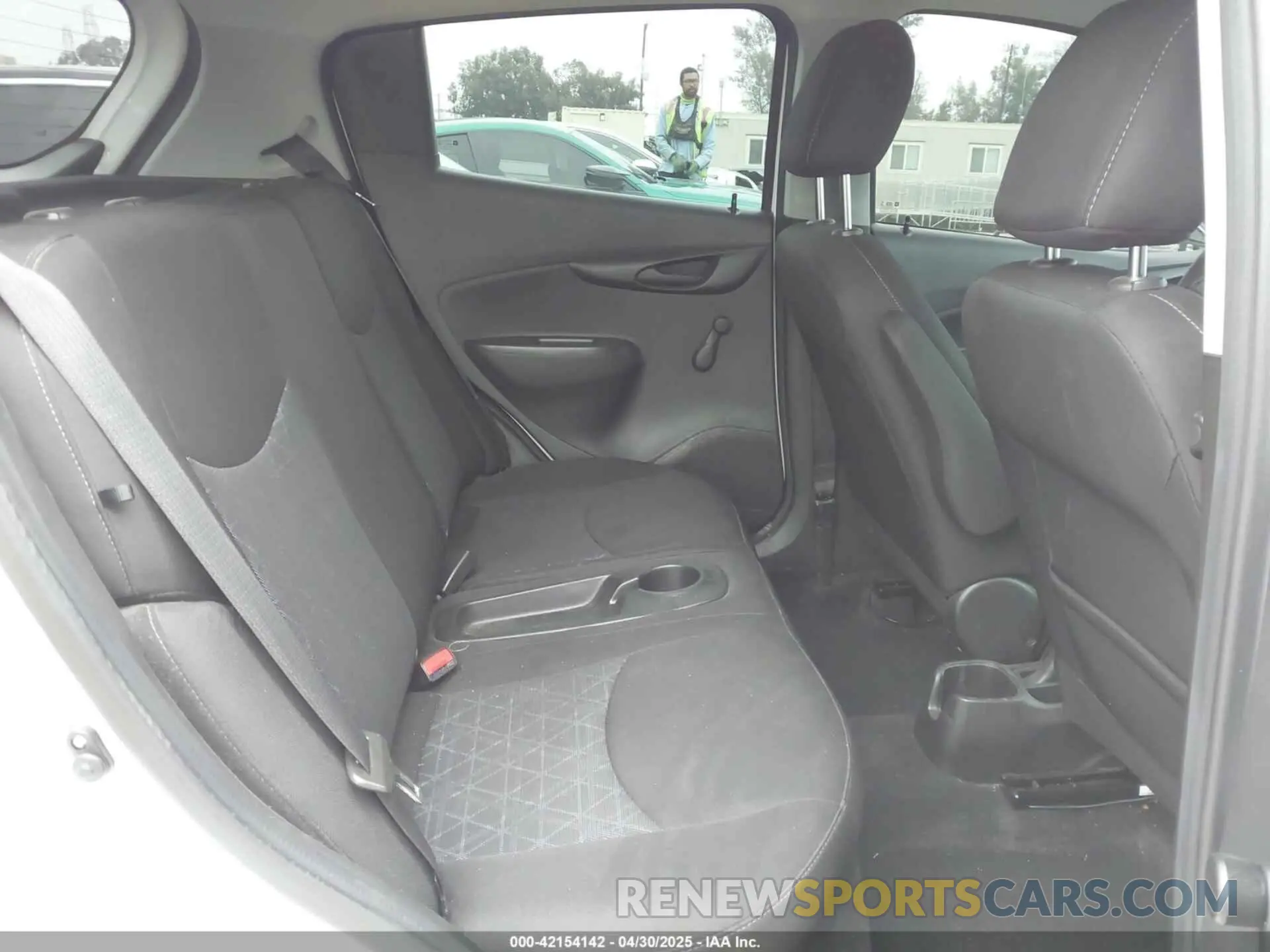 8 fotografías del automóvil dañado KL8CB6SA4LC403264 CHEVROLET SPARK 2020