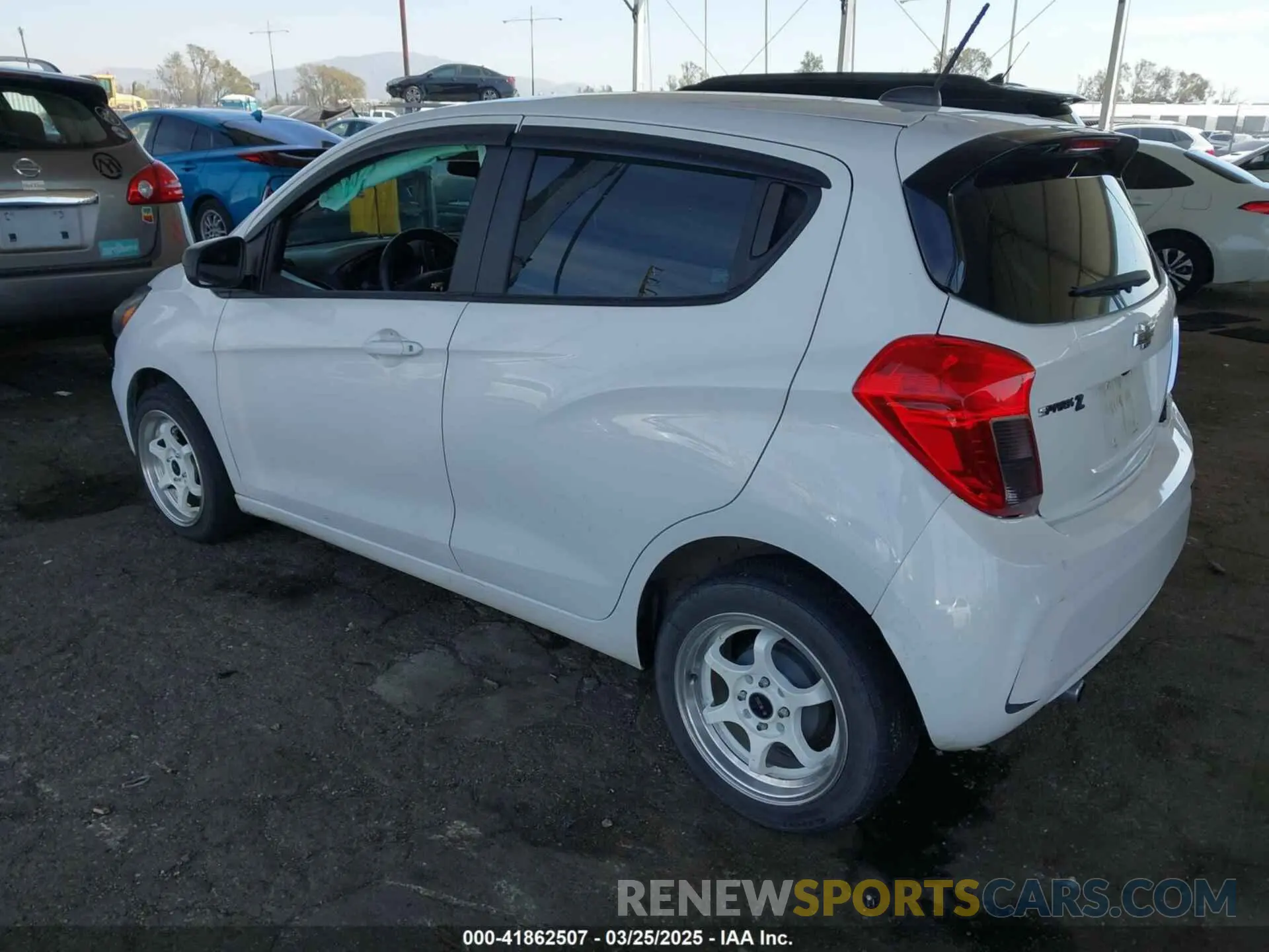 3 fotografías del automóvil dañado KL8CB6SA4LC423398 CHEVROLET SPARK 2020