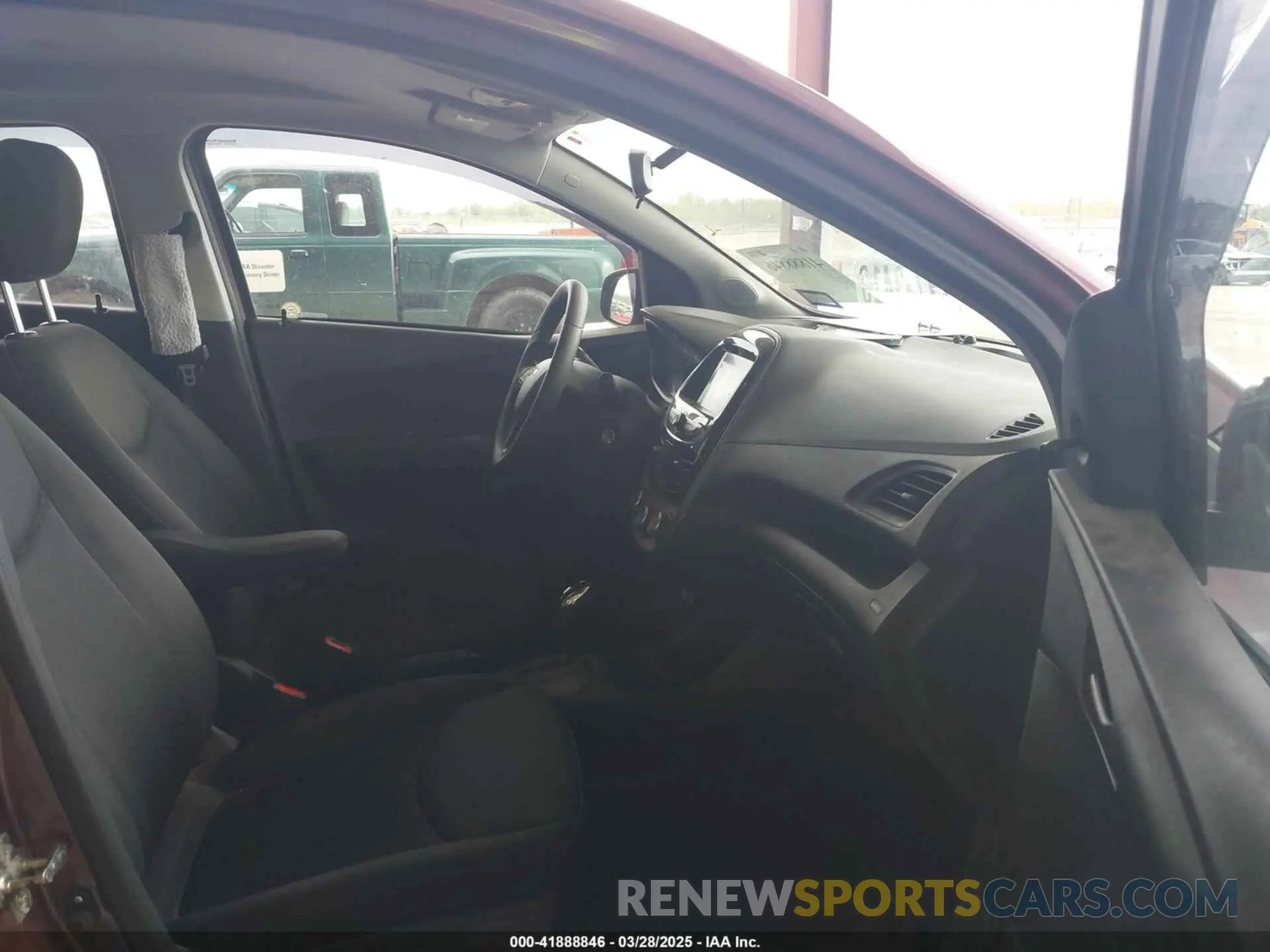 5 fotografías del automóvil dañado KL8CB6SA4LC424700 CHEVROLET SPARK 2020