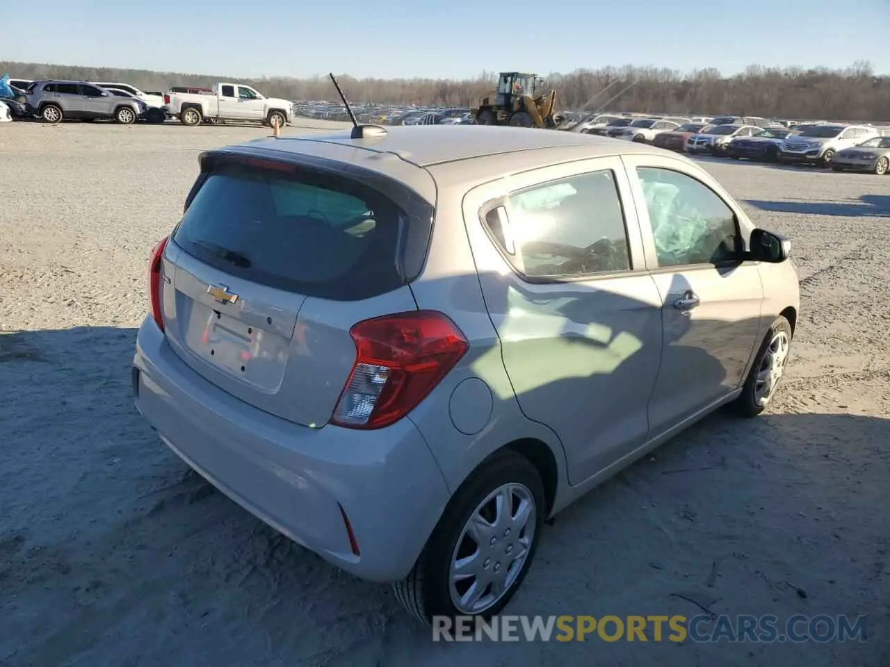 3 fotografías del automóvil dañado KL8CB6SA4LC440556 CHEVROLET SPARK 2020