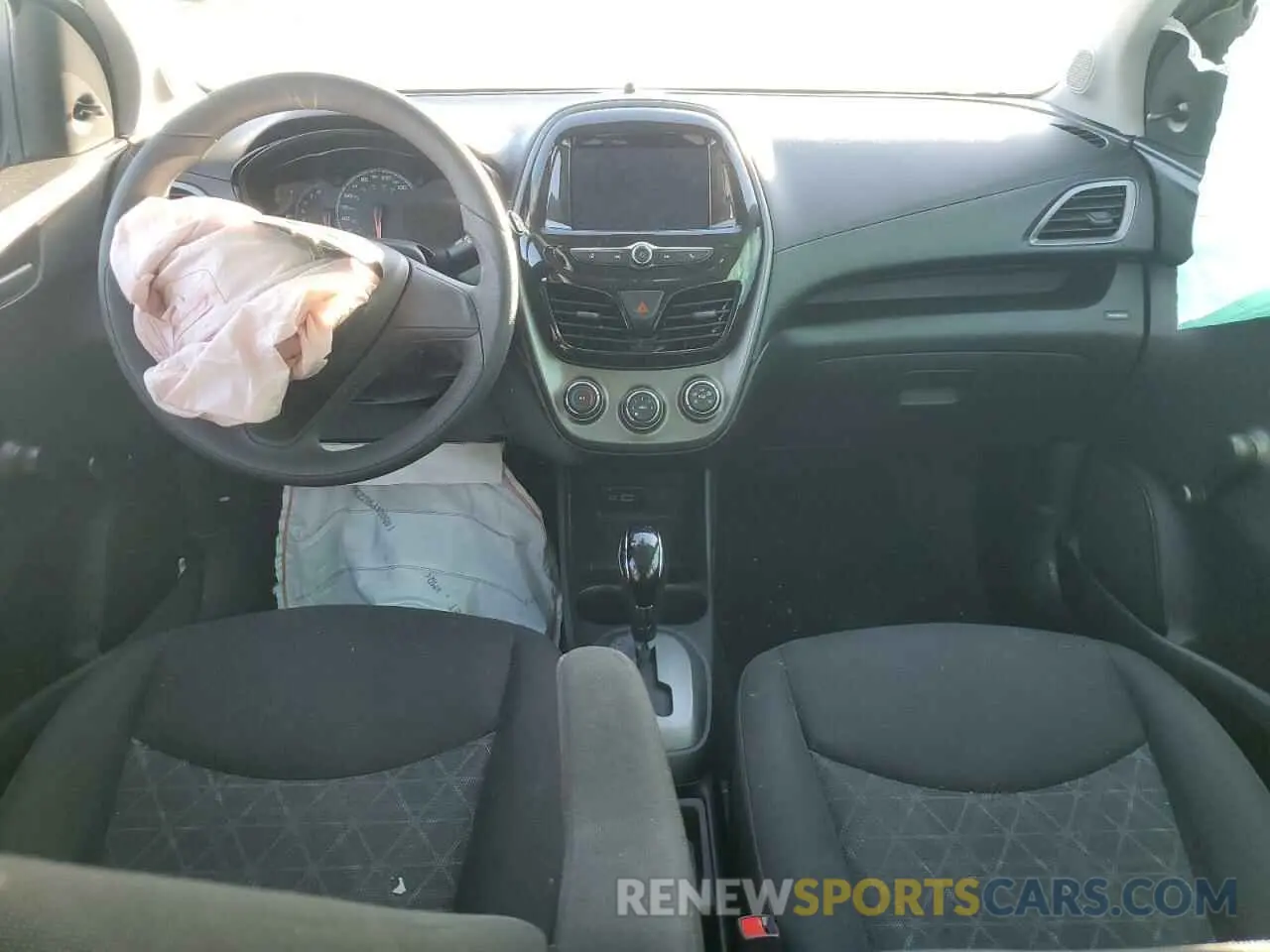 8 fotografías del automóvil dañado KL8CB6SA4LC440556 CHEVROLET SPARK 2020