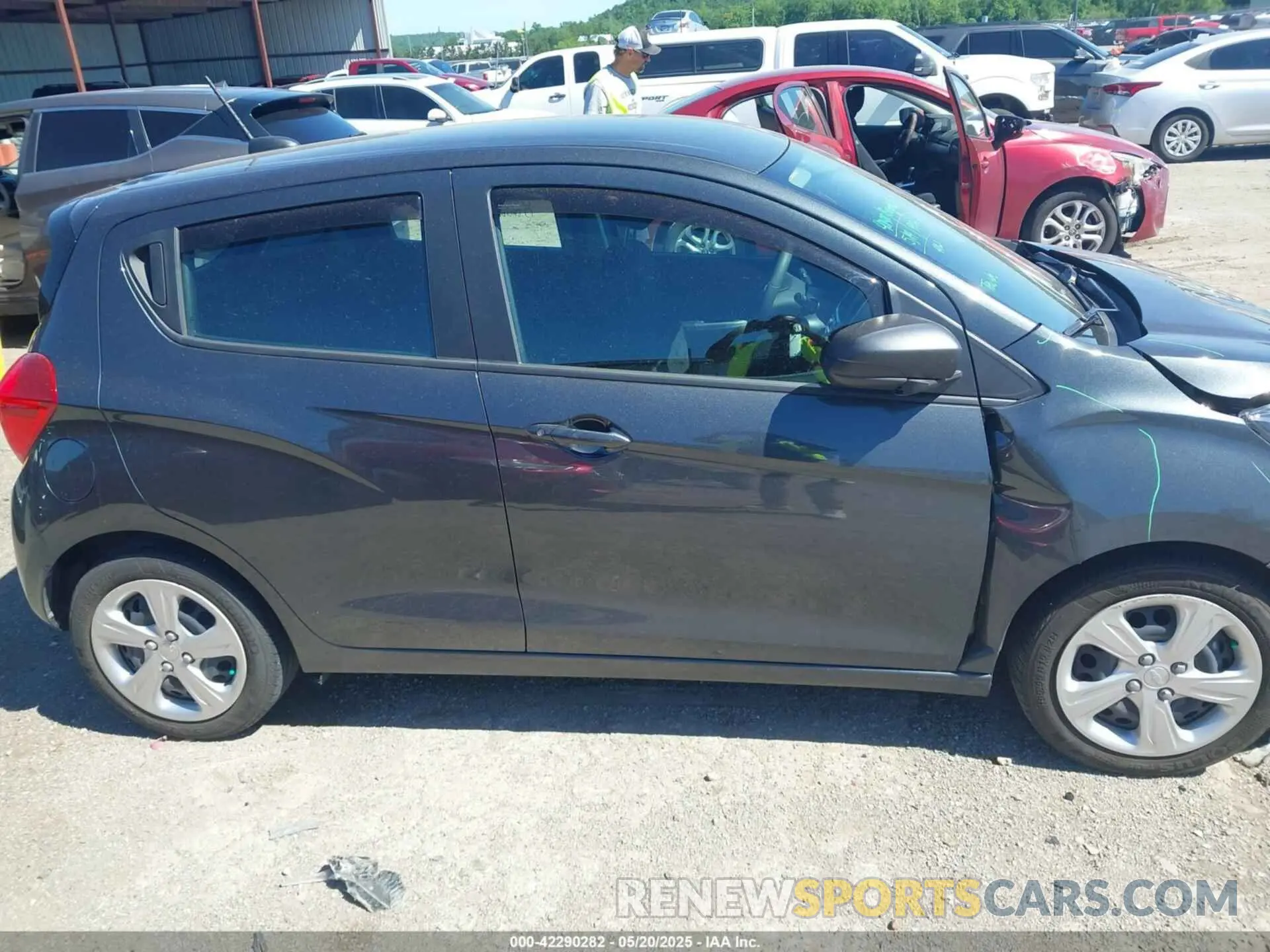 14 fotografías del automóvil dañado KL8CB6SA5LC403791 CHEVROLET SPARK 2020