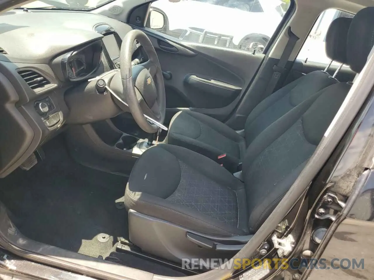7 fotografías del automóvil dañado KL8CB6SA5LC407758 CHEVROLET SPARK 2020