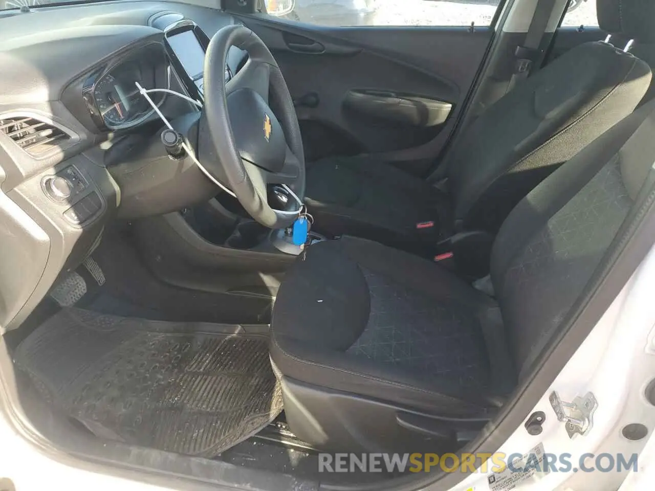 7 fotografías del automóvil dañado KL8CB6SA5LC464980 CHEVROLET SPARK 2020