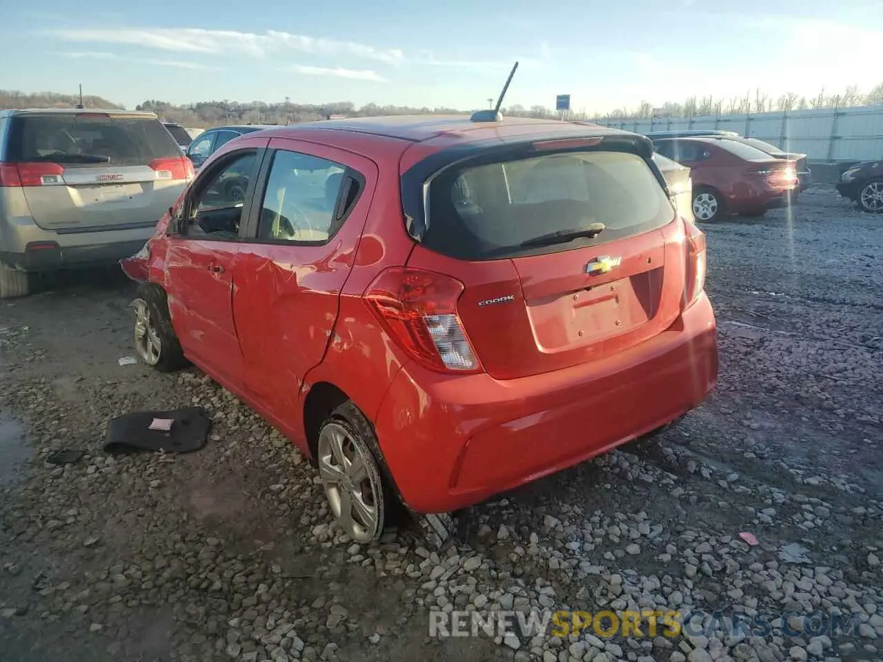 2 fotografías del automóvil dañado KL8CB6SA5LC475364 CHEVROLET SPARK 2020