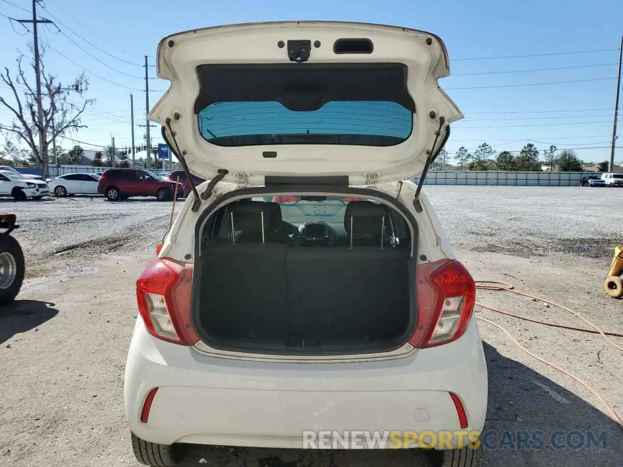 6 fotografías del automóvil dañado KL8CB6SA5LC480192 CHEVROLET SPARK 2020