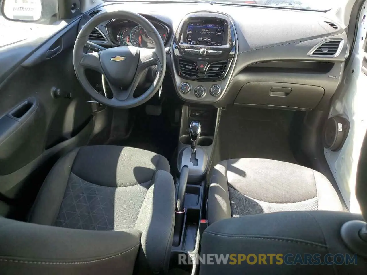 8 fotografías del automóvil dañado KL8CB6SA5LC480192 CHEVROLET SPARK 2020