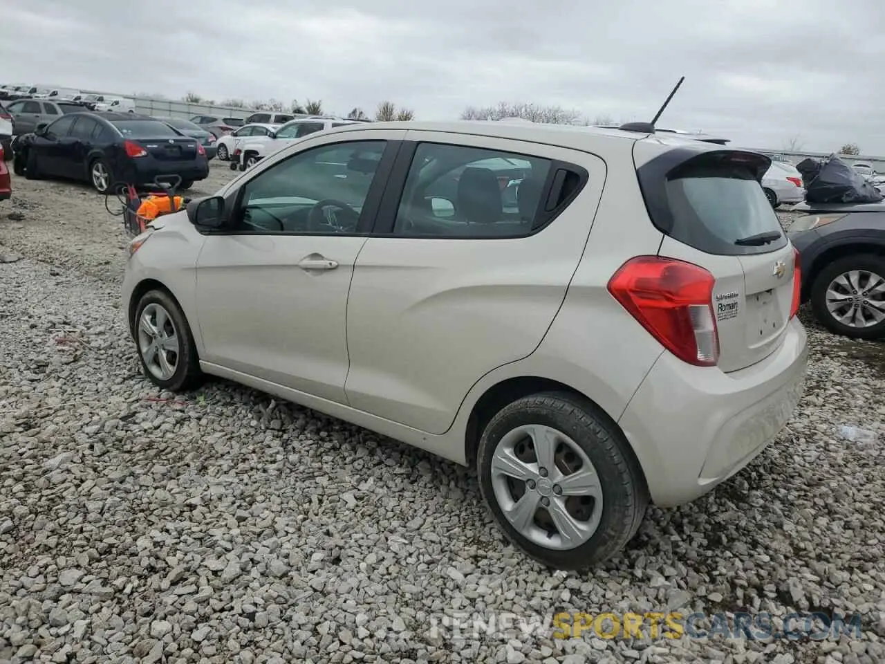 2 fotografías del automóvil dañado KL8CB6SA6LC405078 CHEVROLET SPARK 2020