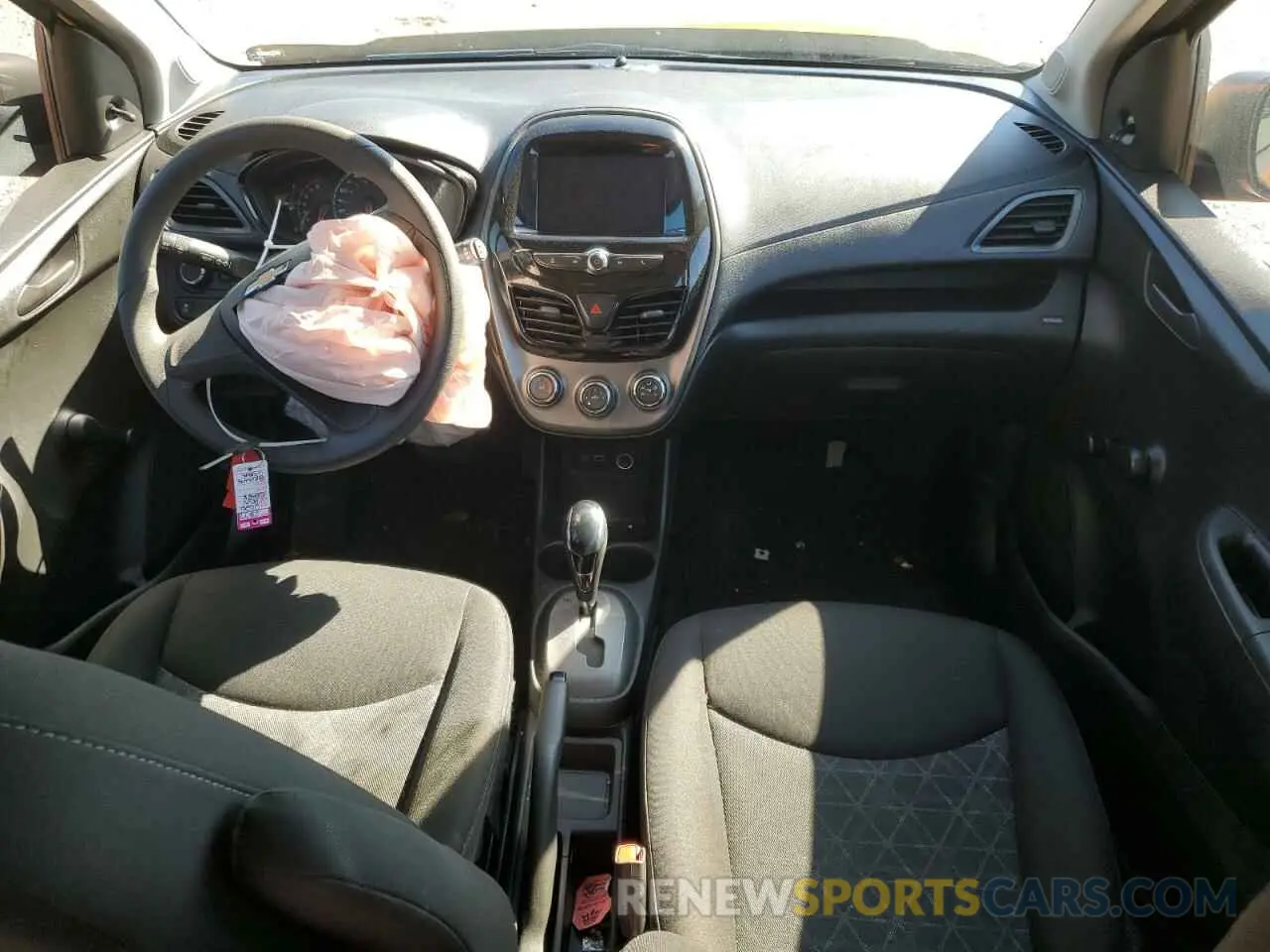 8 fotografías del automóvil dañado KL8CB6SA6LC430157 CHEVROLET SPARK 2020