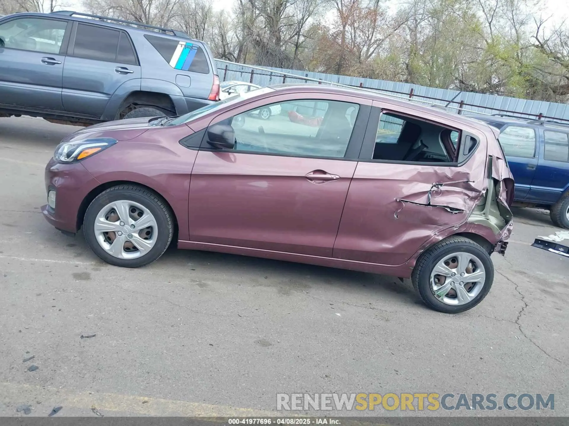 15 fotografías del automóvil dañado KL8CB6SA6LC450361 CHEVROLET SPARK 2020