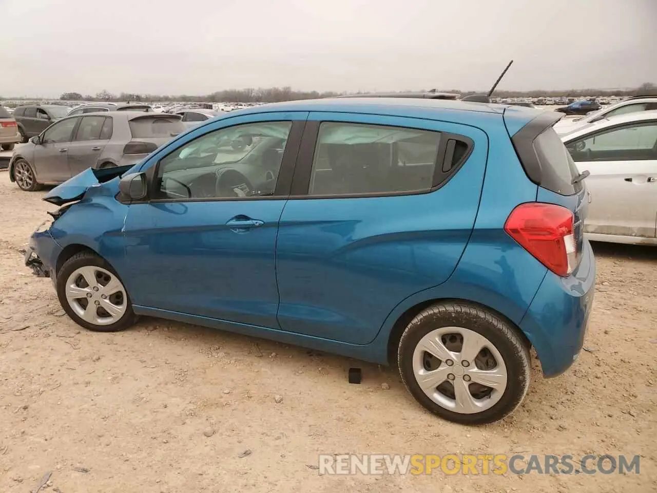 2 fotografías del automóvil dañado KL8CB6SA6LC452014 CHEVROLET SPARK 2020