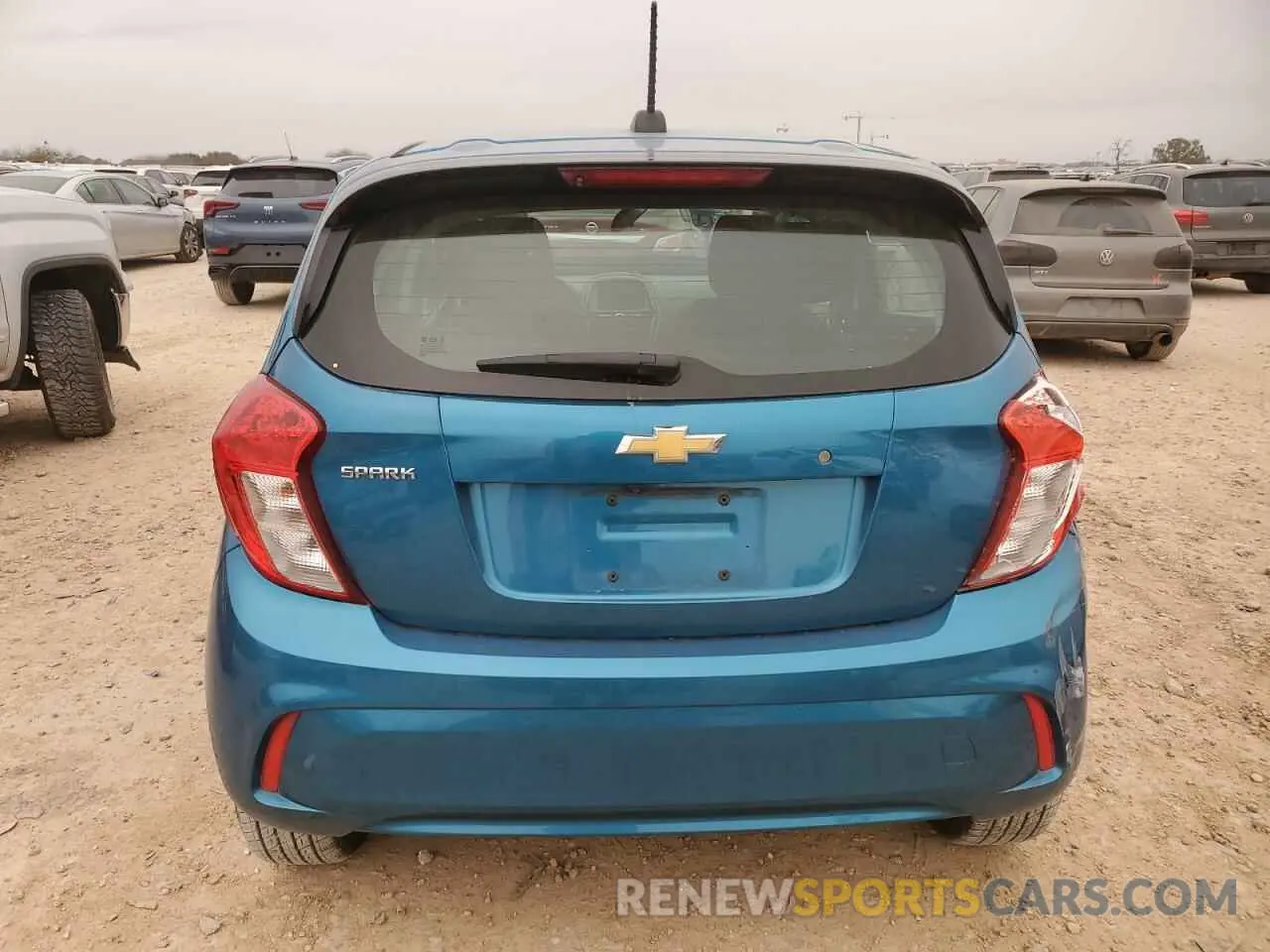 6 fotografías del automóvil dañado KL8CB6SA6LC452014 CHEVROLET SPARK 2020