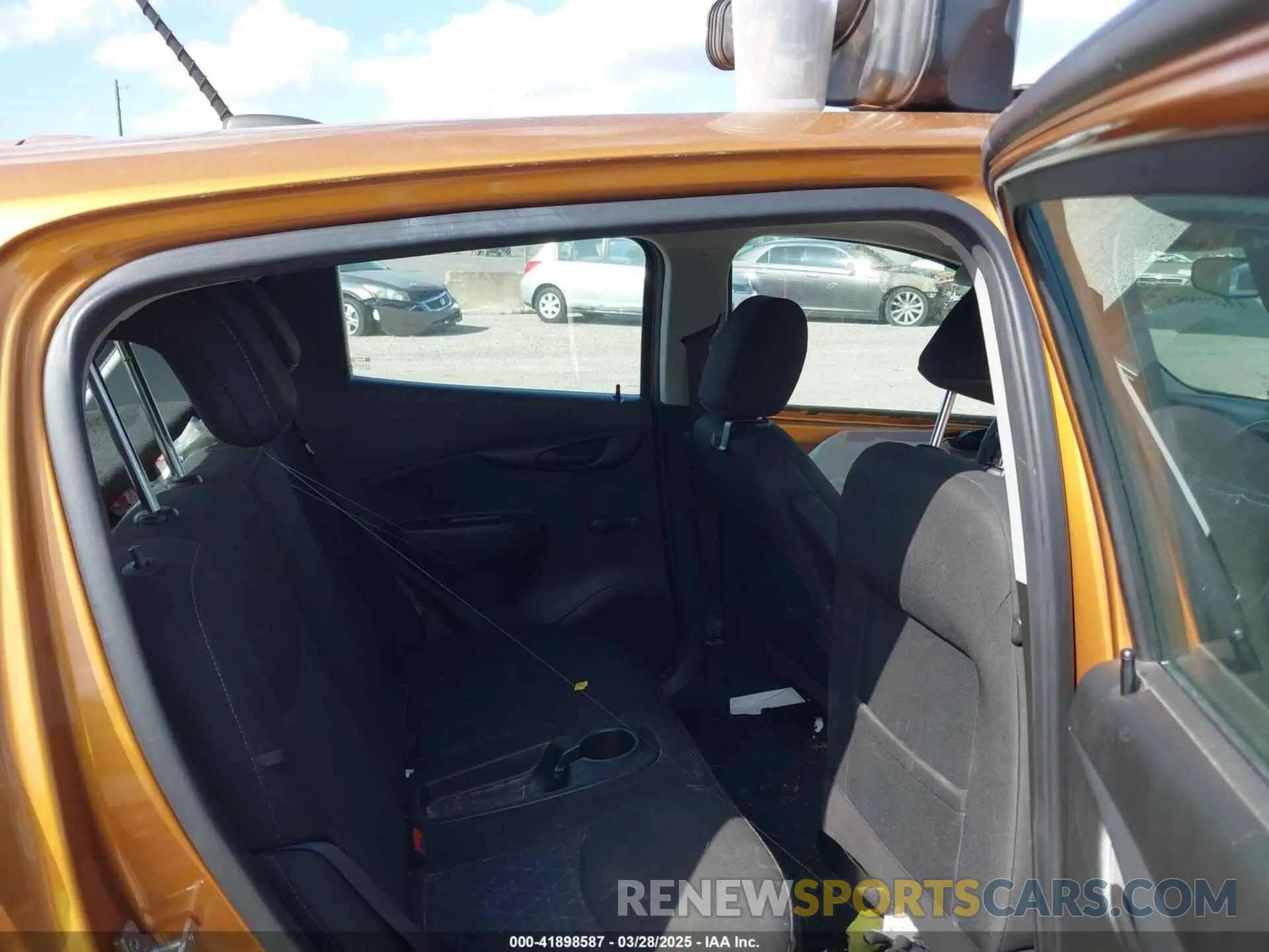 8 fotografías del automóvil dañado KL8CB6SA7LC408314 CHEVROLET SPARK 2020