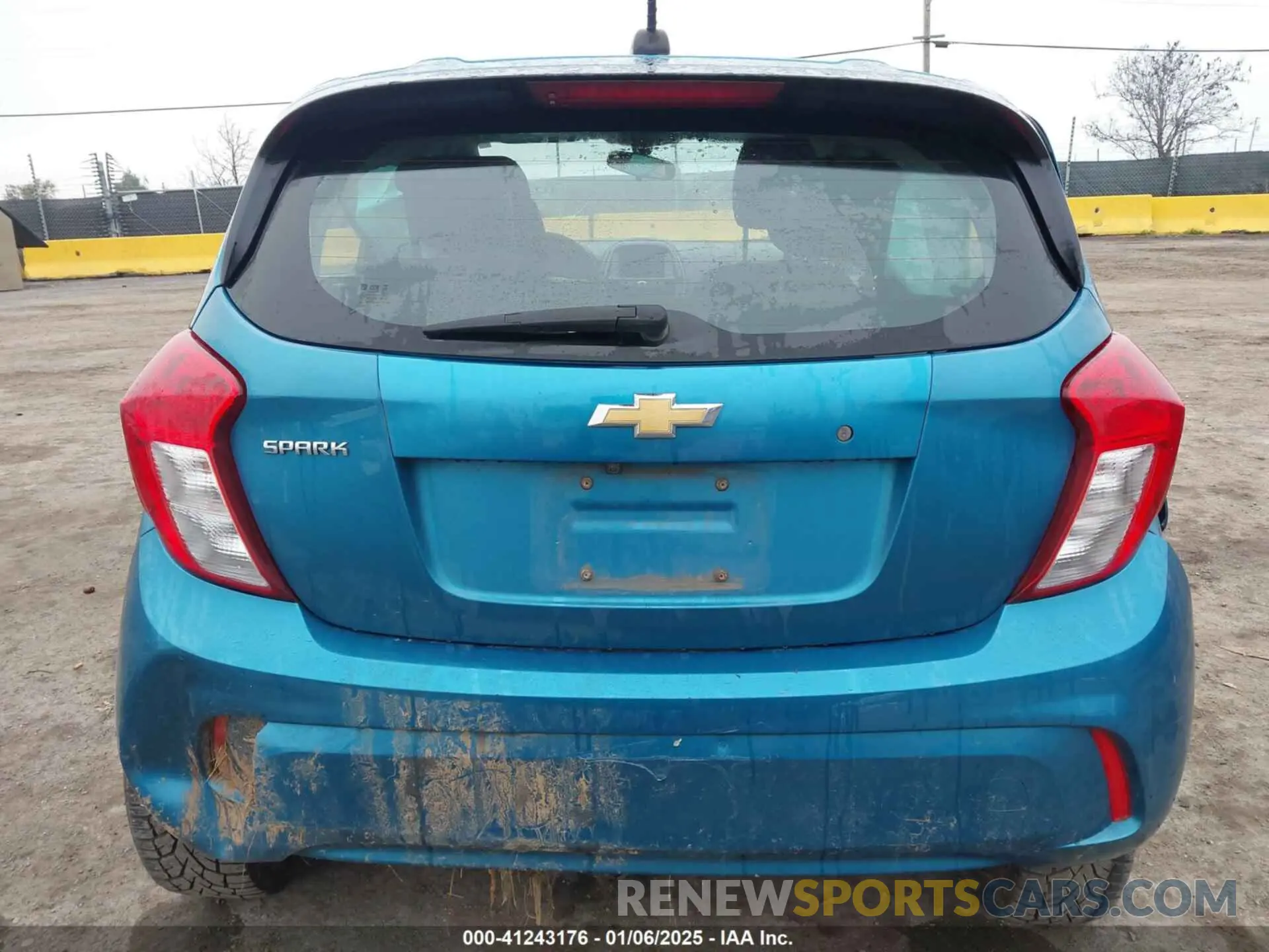 16 fotografías del automóvil dañado KL8CB6SA7LC456802 CHEVROLET SPARK 2020