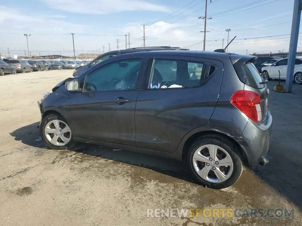 2 fotografías del automóvil dañado KL8CB6SA7LC458114 CHEVROLET SPARK 2020