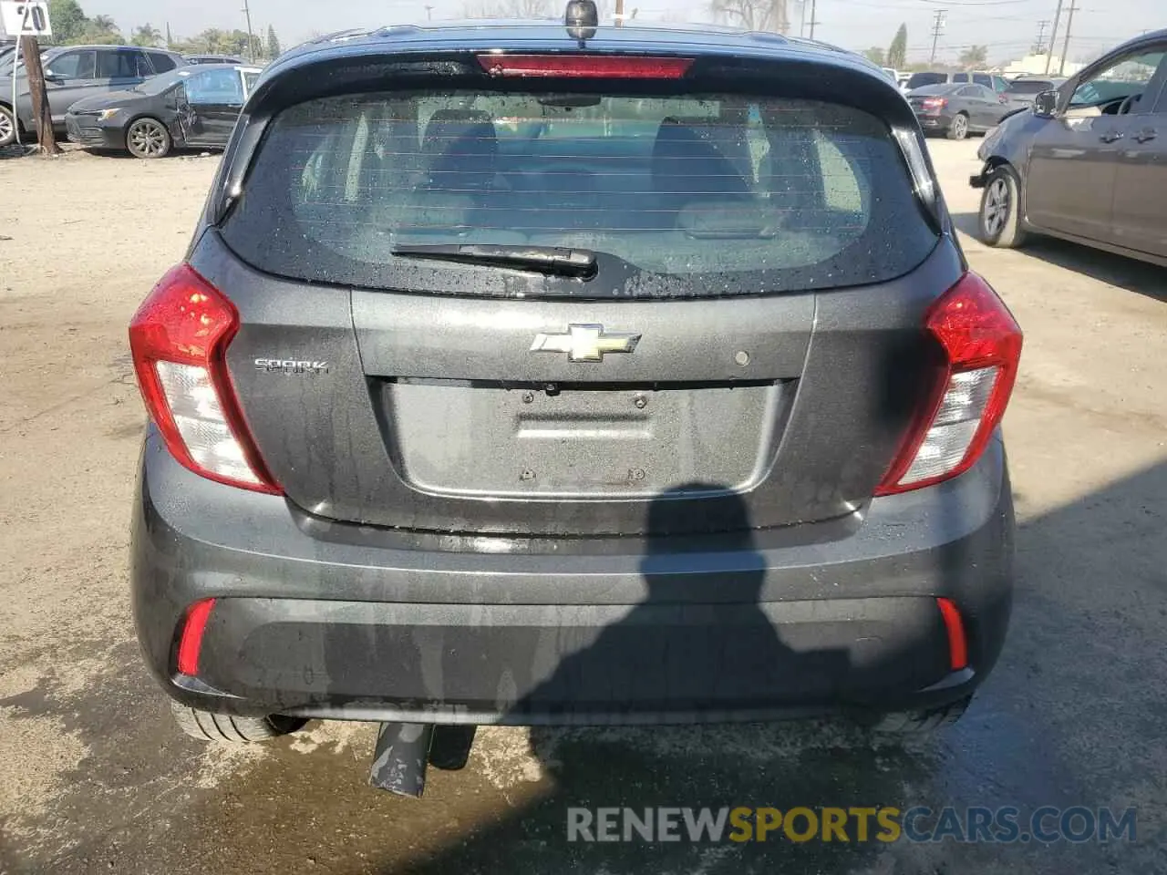 6 fotografías del automóvil dañado KL8CB6SA7LC458114 CHEVROLET SPARK 2020