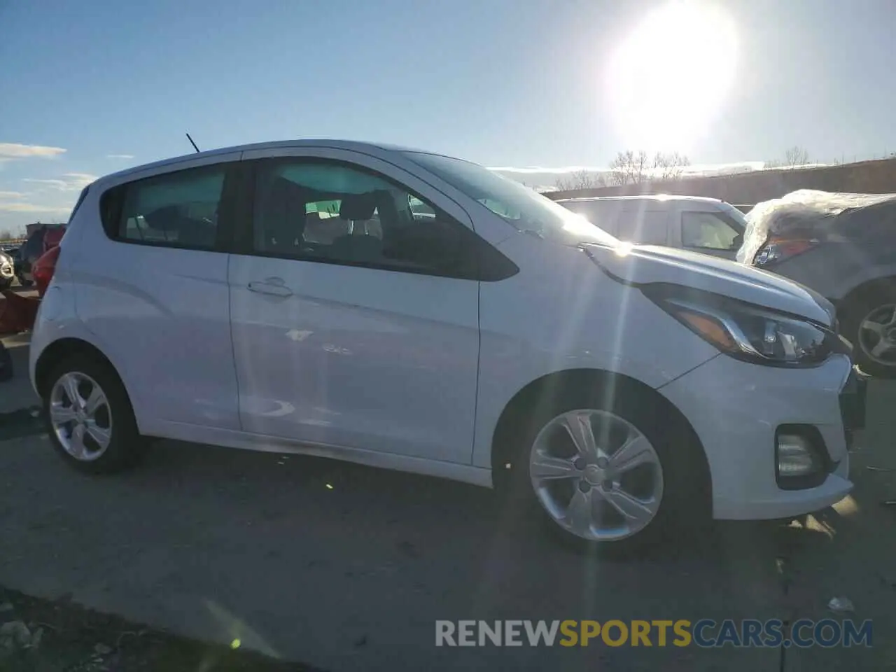 4 fotografías del automóvil dañado KL8CB6SA7LC465211 CHEVROLET SPARK 2020