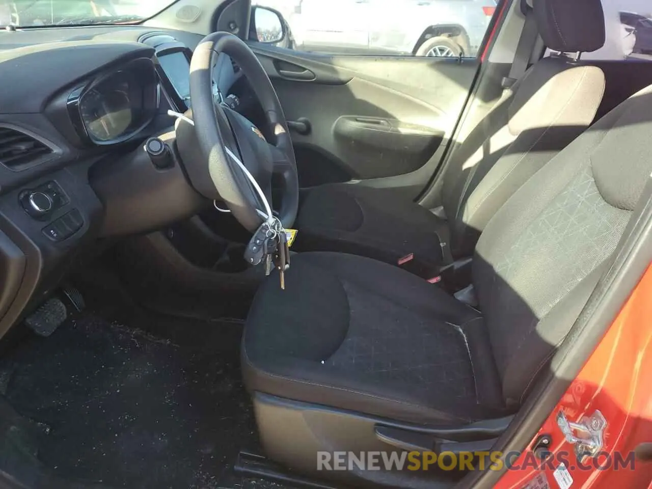 7 fotografías del automóvil dañado KL8CB6SA8LC414820 CHEVROLET SPARK 2020