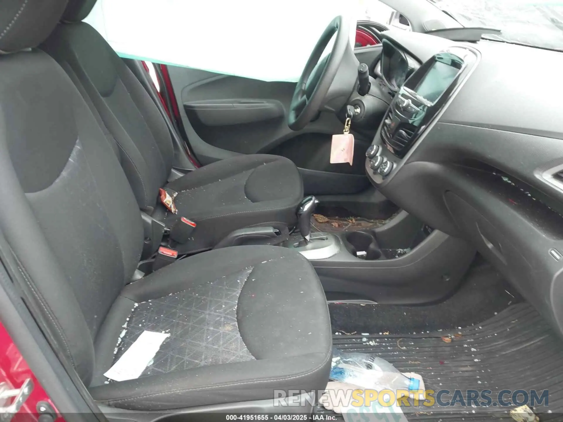 5 fotografías del automóvil dañado KL8CB6SA8LC449664 CHEVROLET SPARK 2020