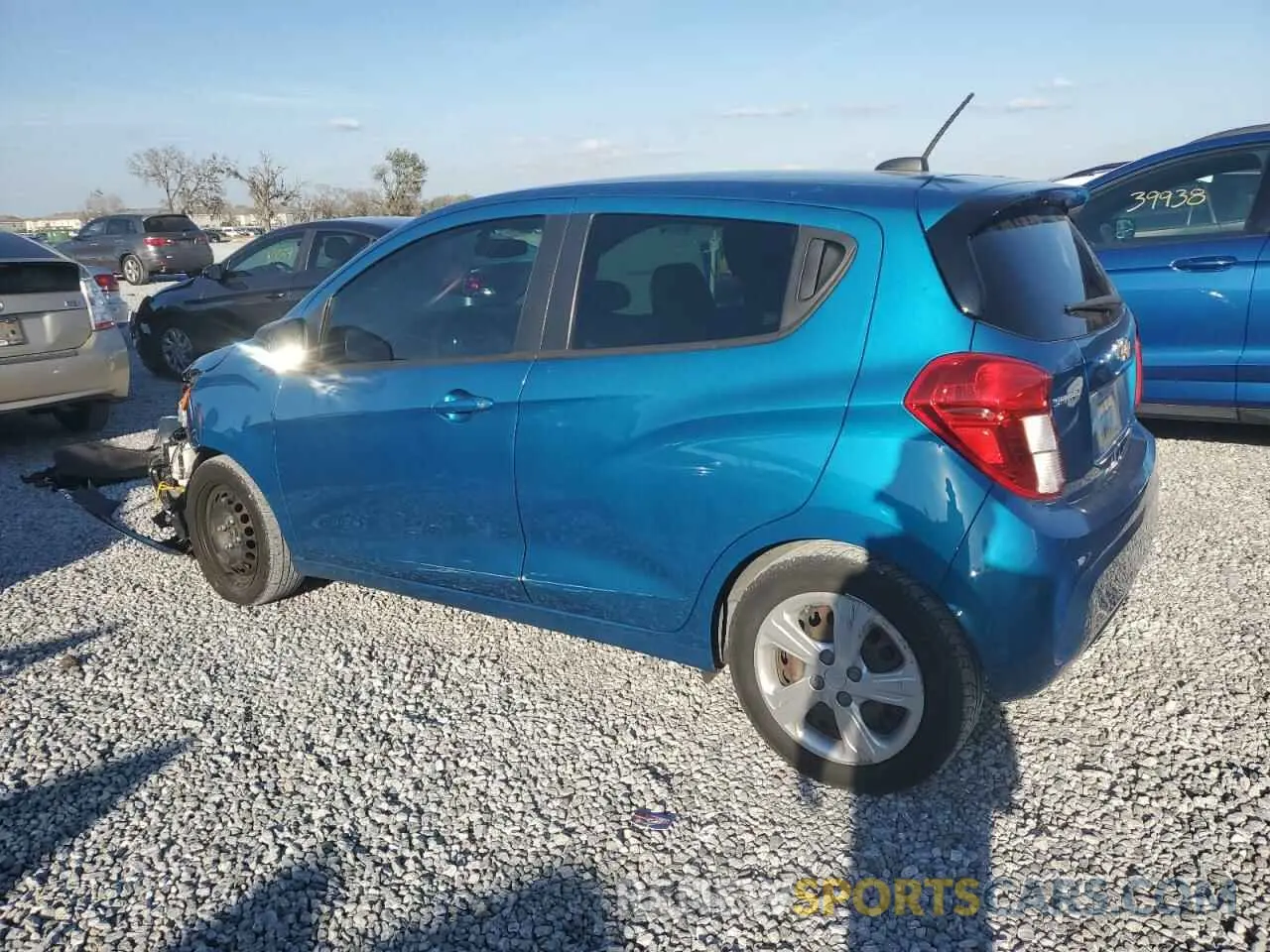 2 fotografías del automóvil dañado KL8CB6SA8LC467484 CHEVROLET SPARK 2020