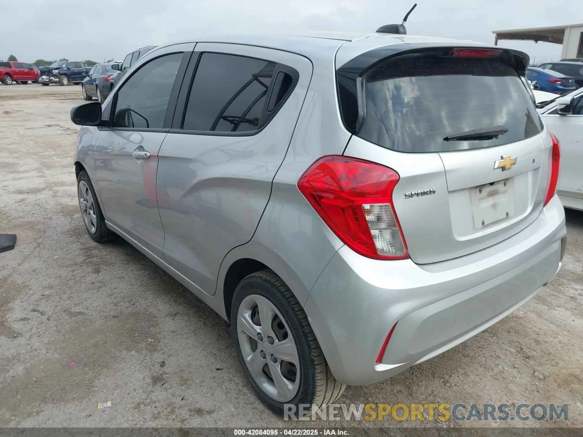3 fotografías del automóvil dañado KL8CB6SA9LC418701 CHEVROLET SPARK 2020
