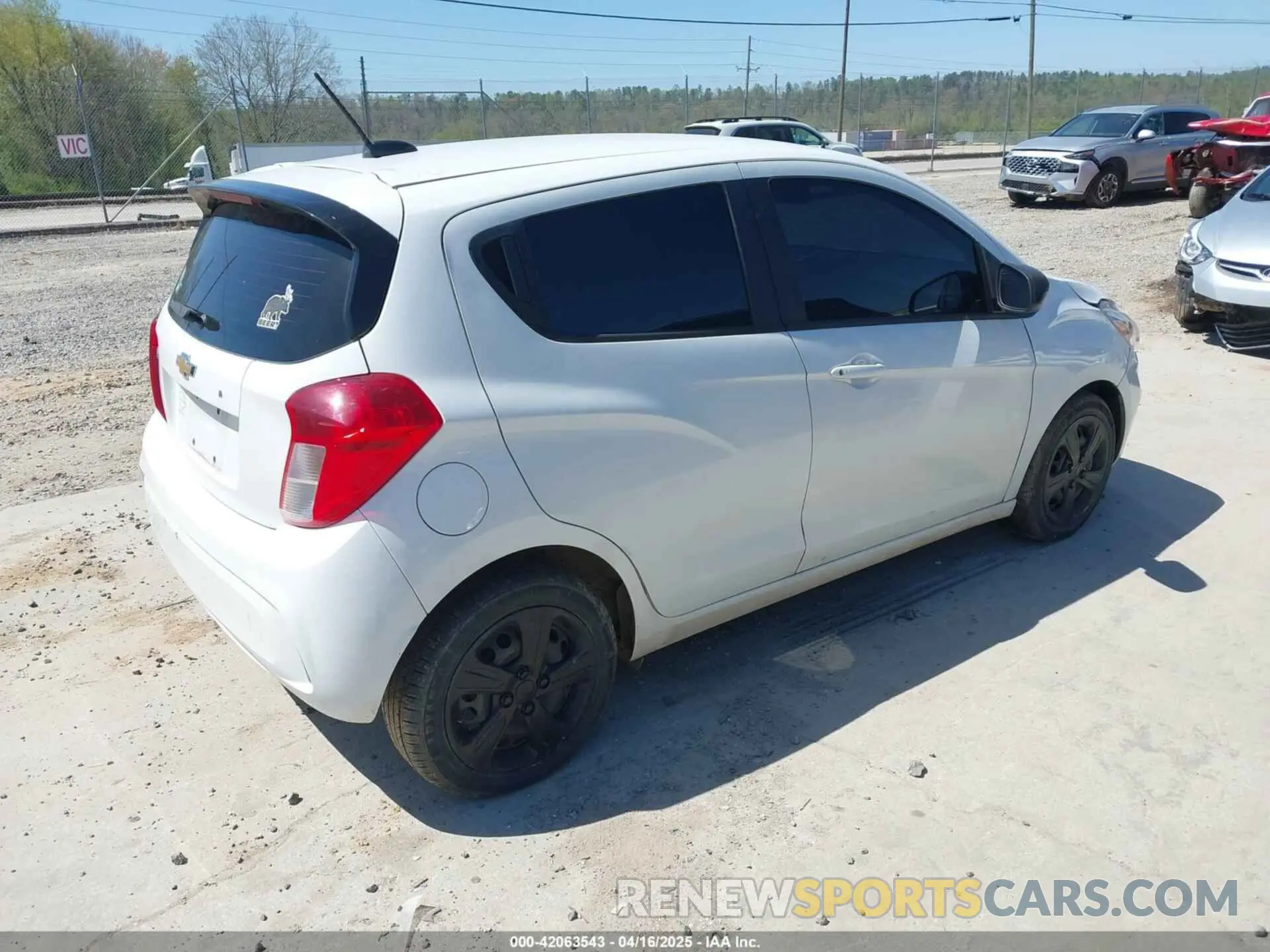 4 fotografías del automóvil dañado KL8CB6SA9LC427611 CHEVROLET SPARK 2020