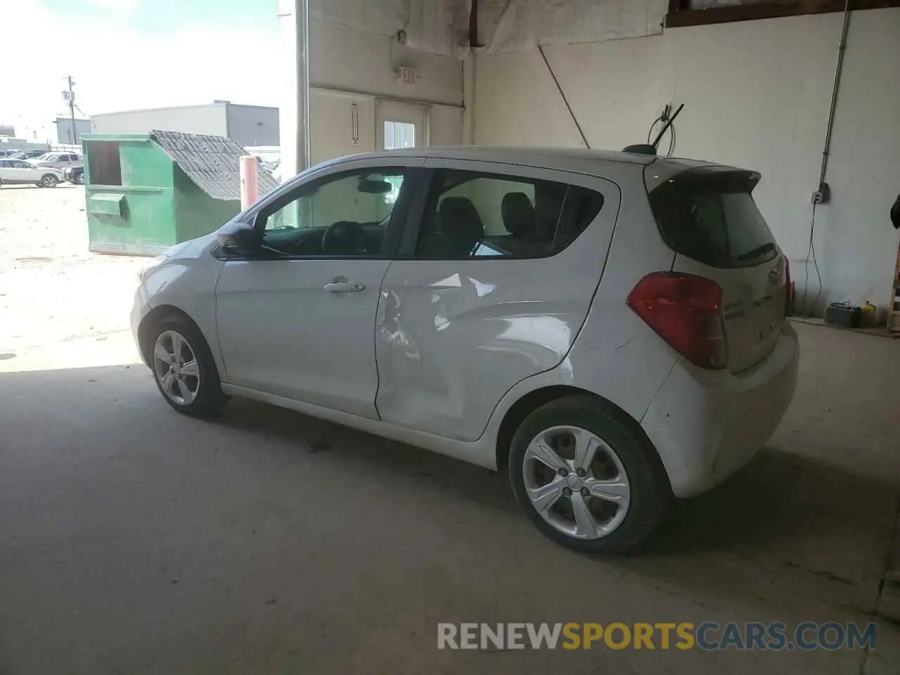 2 fotografías del automóvil dañado KL8CB6SA9LC464268 CHEVROLET SPARK 2020