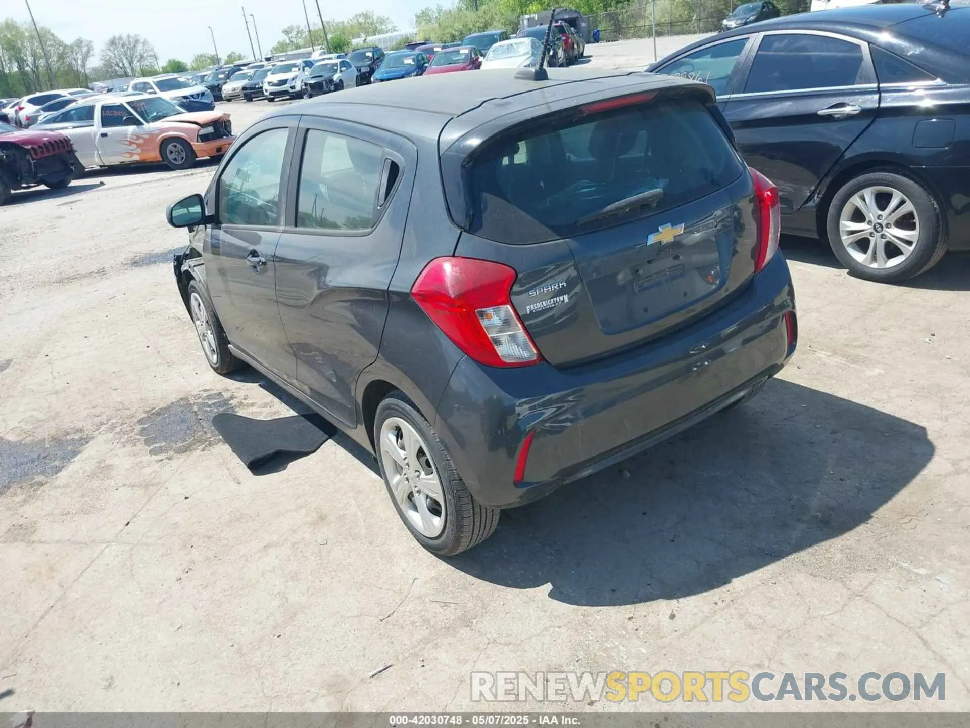 3 fotografías del automóvil dañado KL8CB6SA9LC468918 CHEVROLET SPARK 2020
