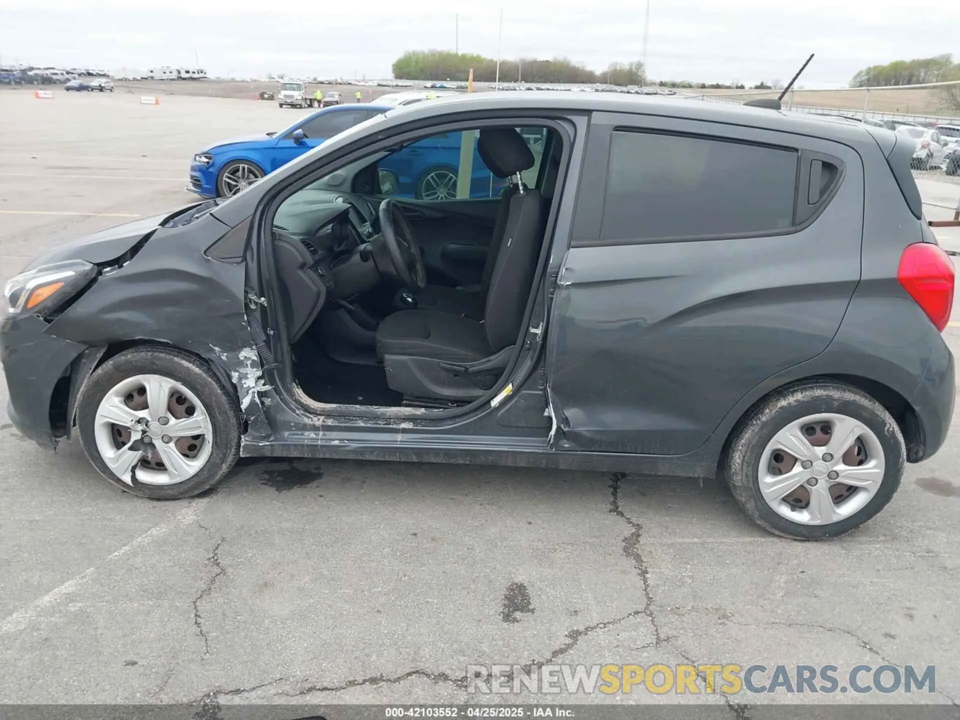 14 fotografías del automóvil dañado KL8CB6SA9LC473908 CHEVROLET SPARK 2020