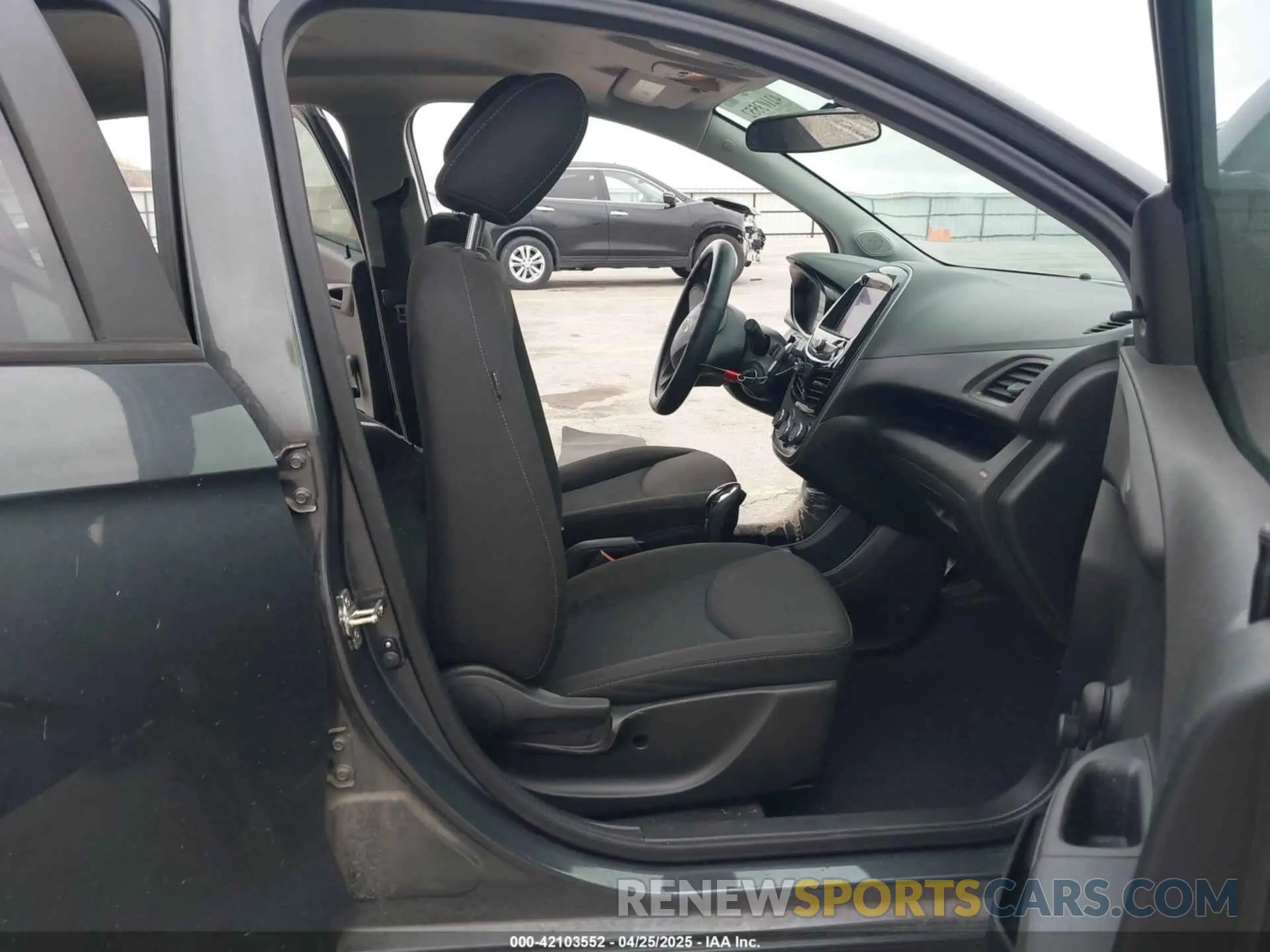 5 fotografías del automóvil dañado KL8CB6SA9LC473908 CHEVROLET SPARK 2020