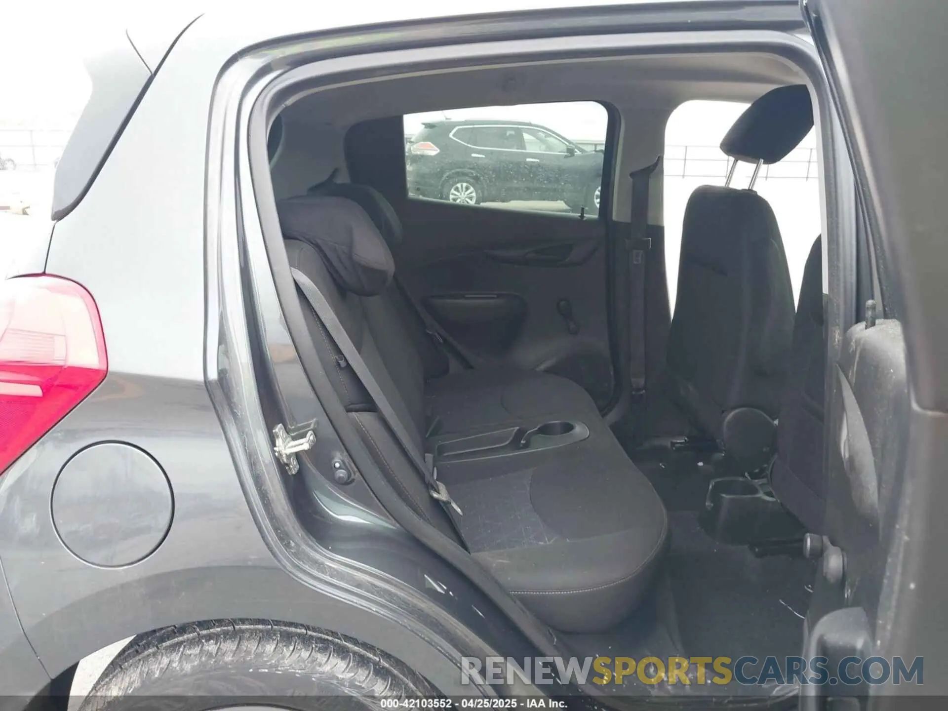 8 fotografías del automóvil dañado KL8CB6SA9LC473908 CHEVROLET SPARK 2020