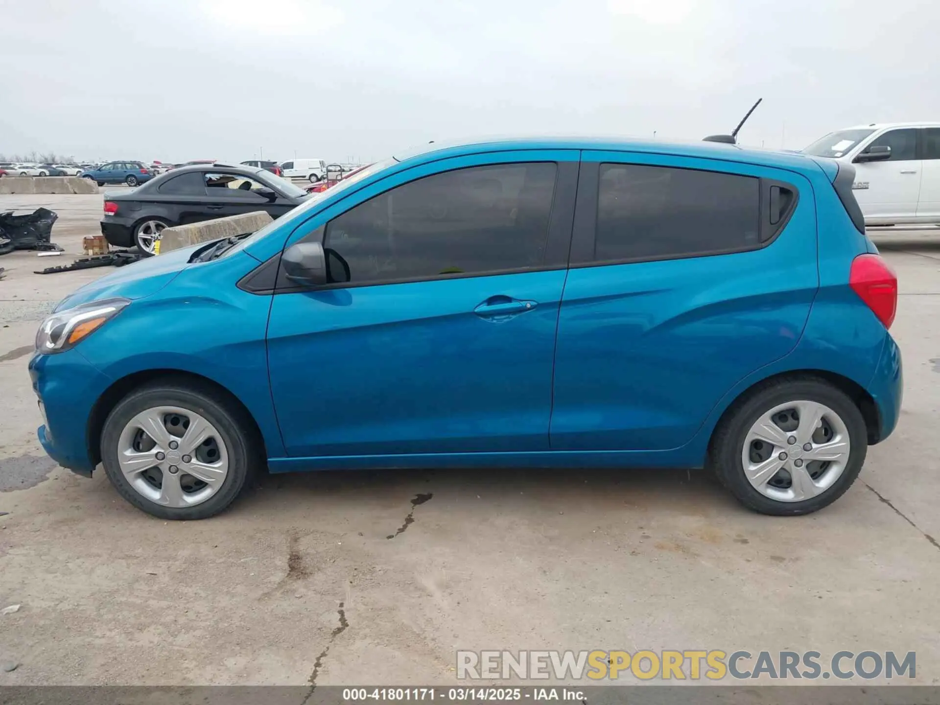 14 fotografías del automóvil dañado KL8CB6SAXLC422370 CHEVROLET SPARK 2020