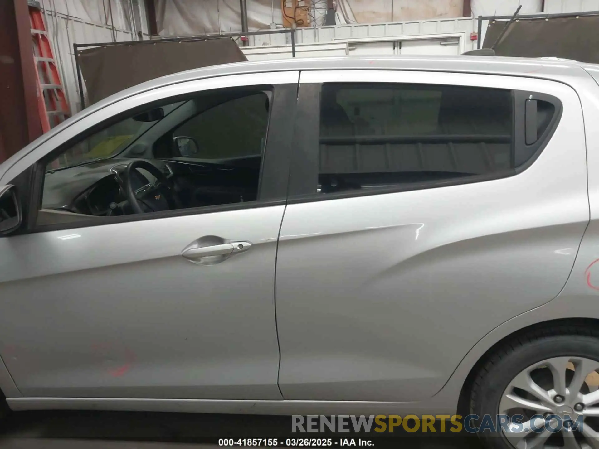14 fotografías del automóvil dañado KL8CC6SA7LC473449 CHEVROLET SPARK 2020