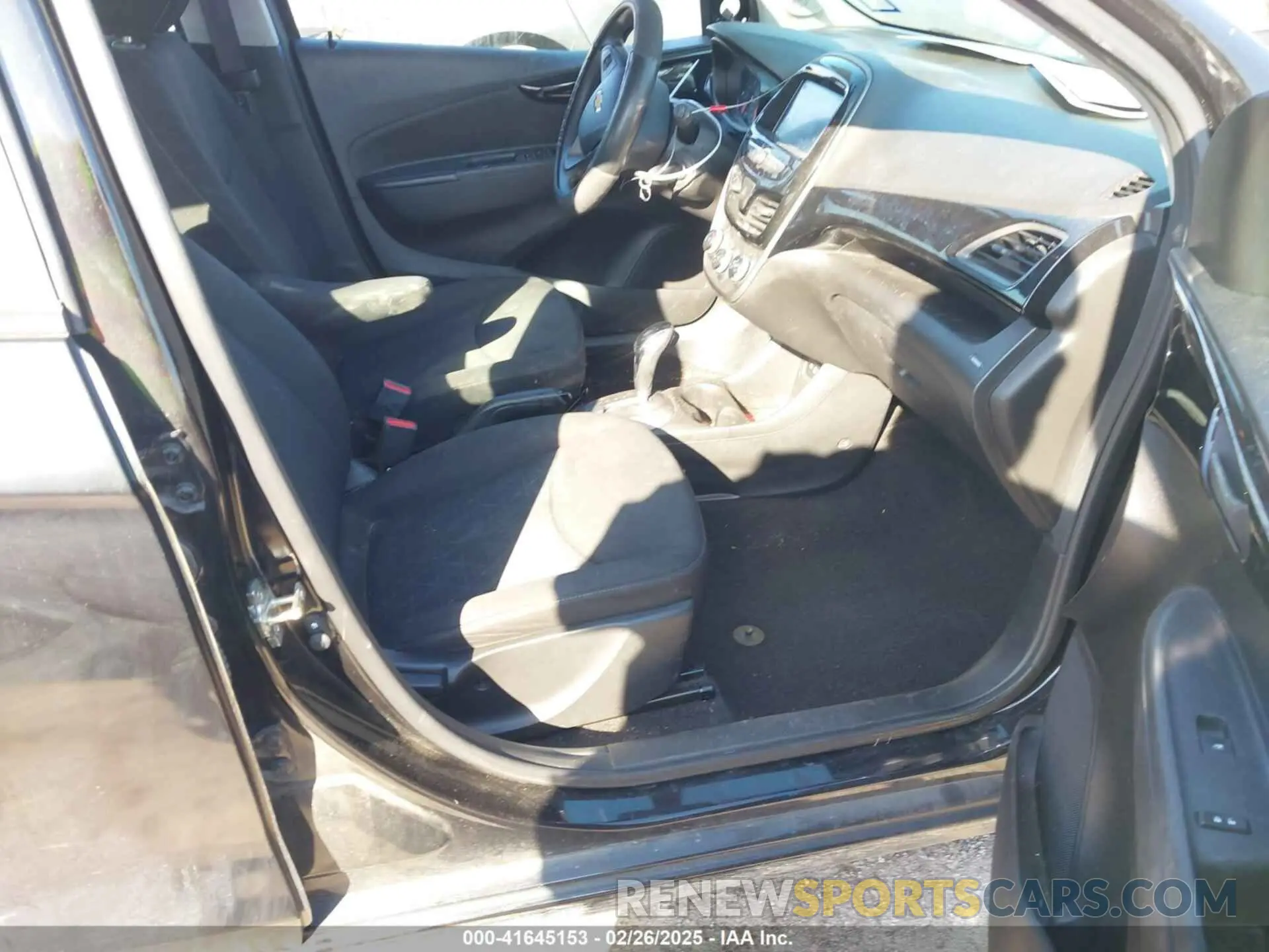 5 fotografías del automóvil dañado KL8CD6SA0LC417947 CHEVROLET SPARK 2020