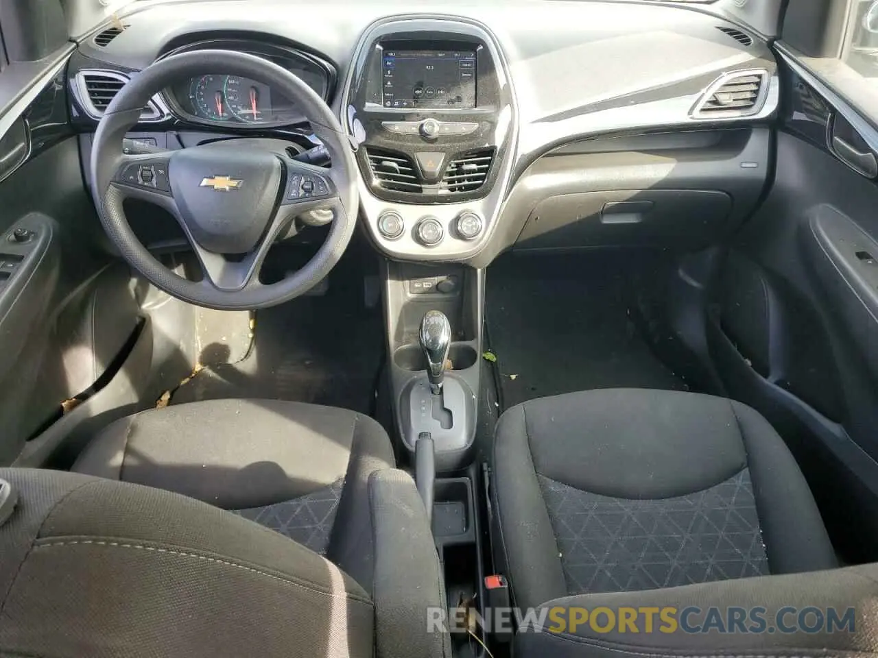 8 fotografías del automóvil dañado KL8CD6SA0LC445229 CHEVROLET SPARK 2020