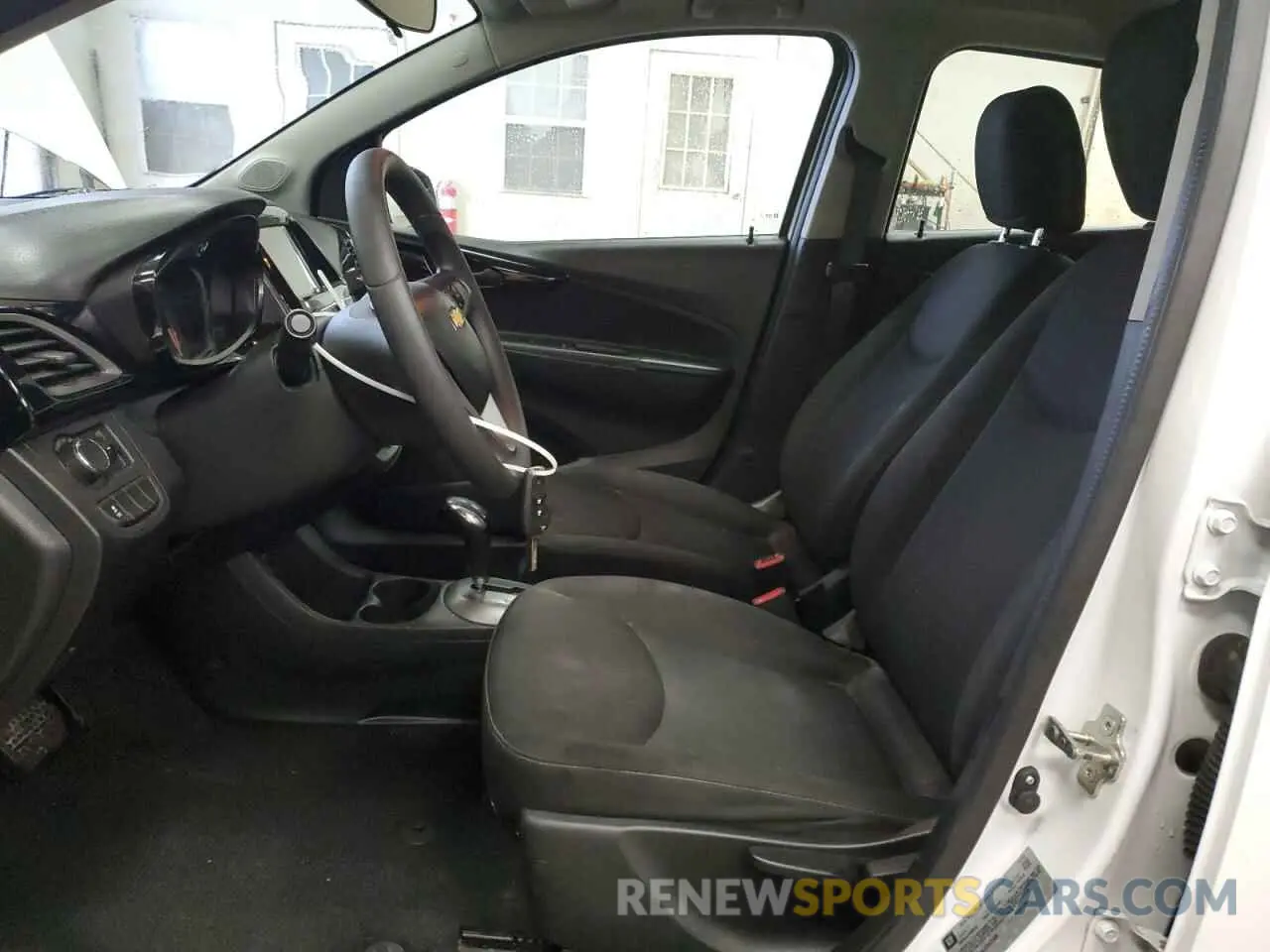 7 fotografías del automóvil dañado KL8CD6SA0LC447286 CHEVROLET SPARK 2020
